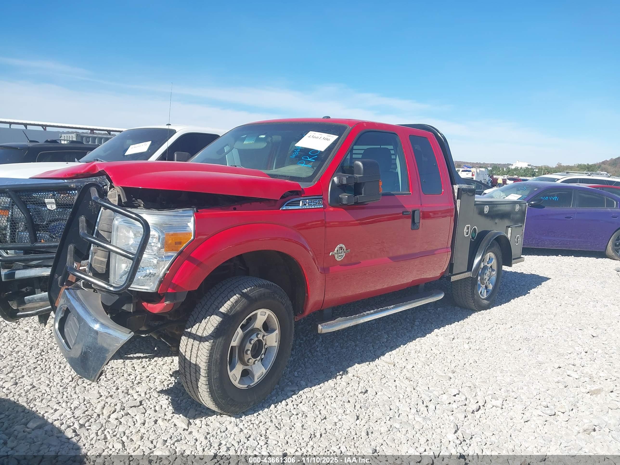 FORD F-250 image 2