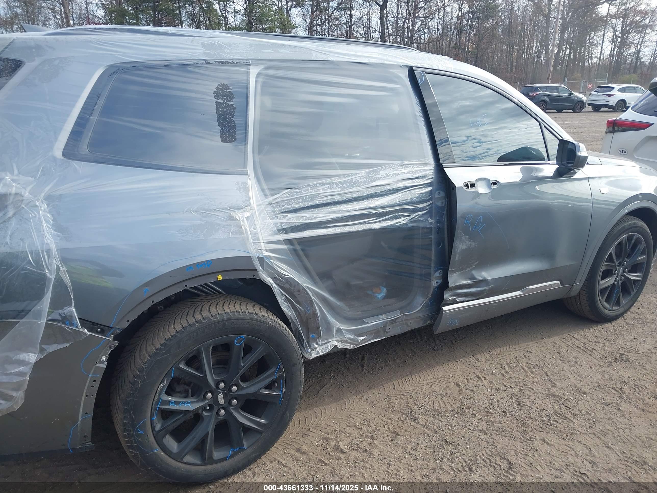 CADILLAC XT6 image 6