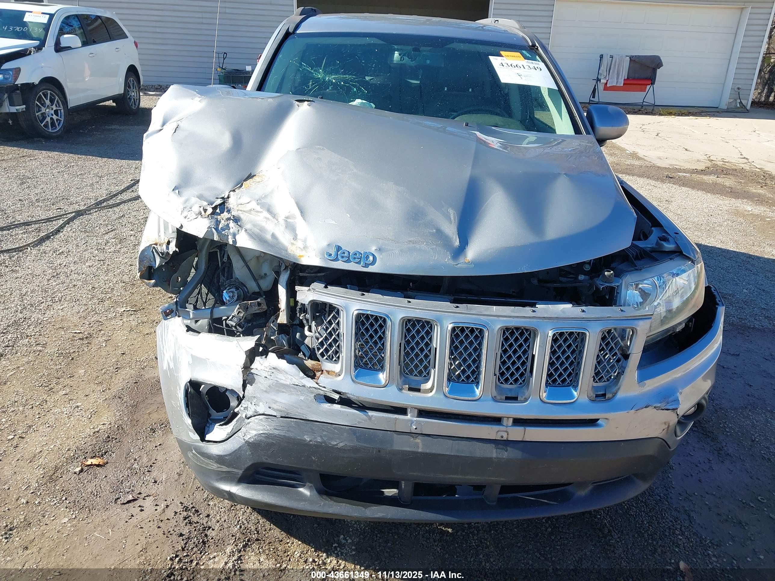 JEEP COMPASS image 6