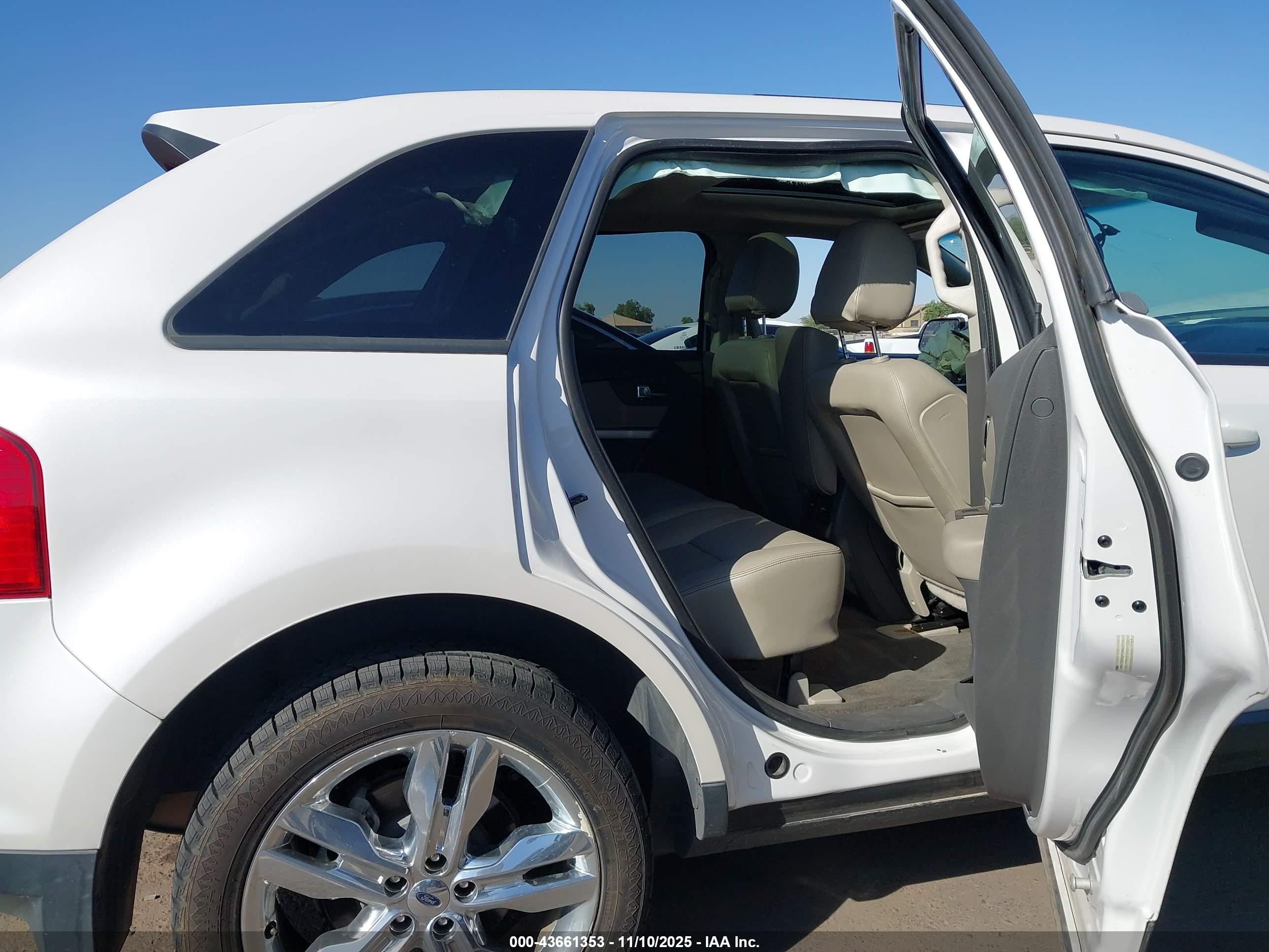 FORD EDGE image 8