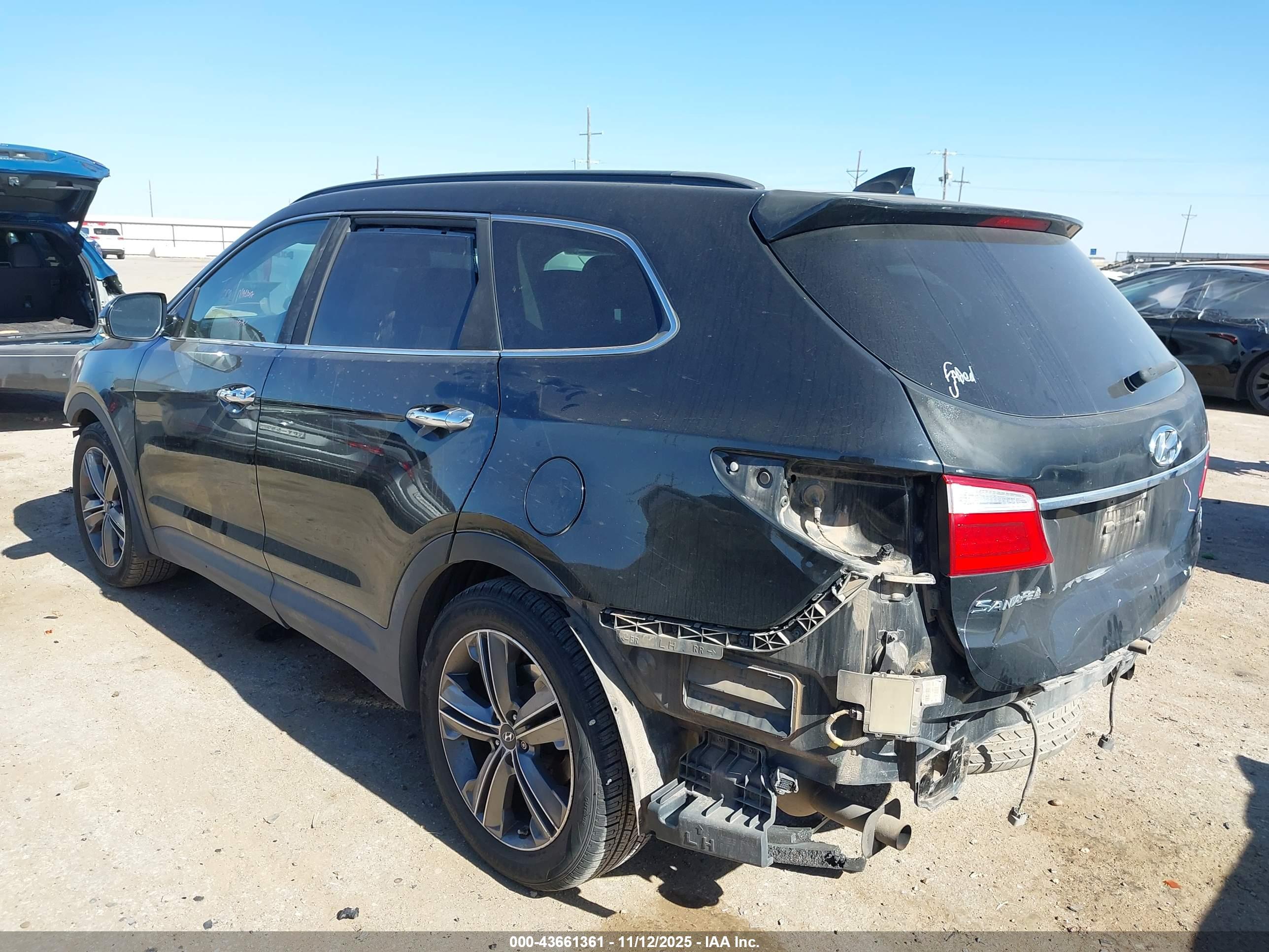 HYUNDAI SANTA image 3