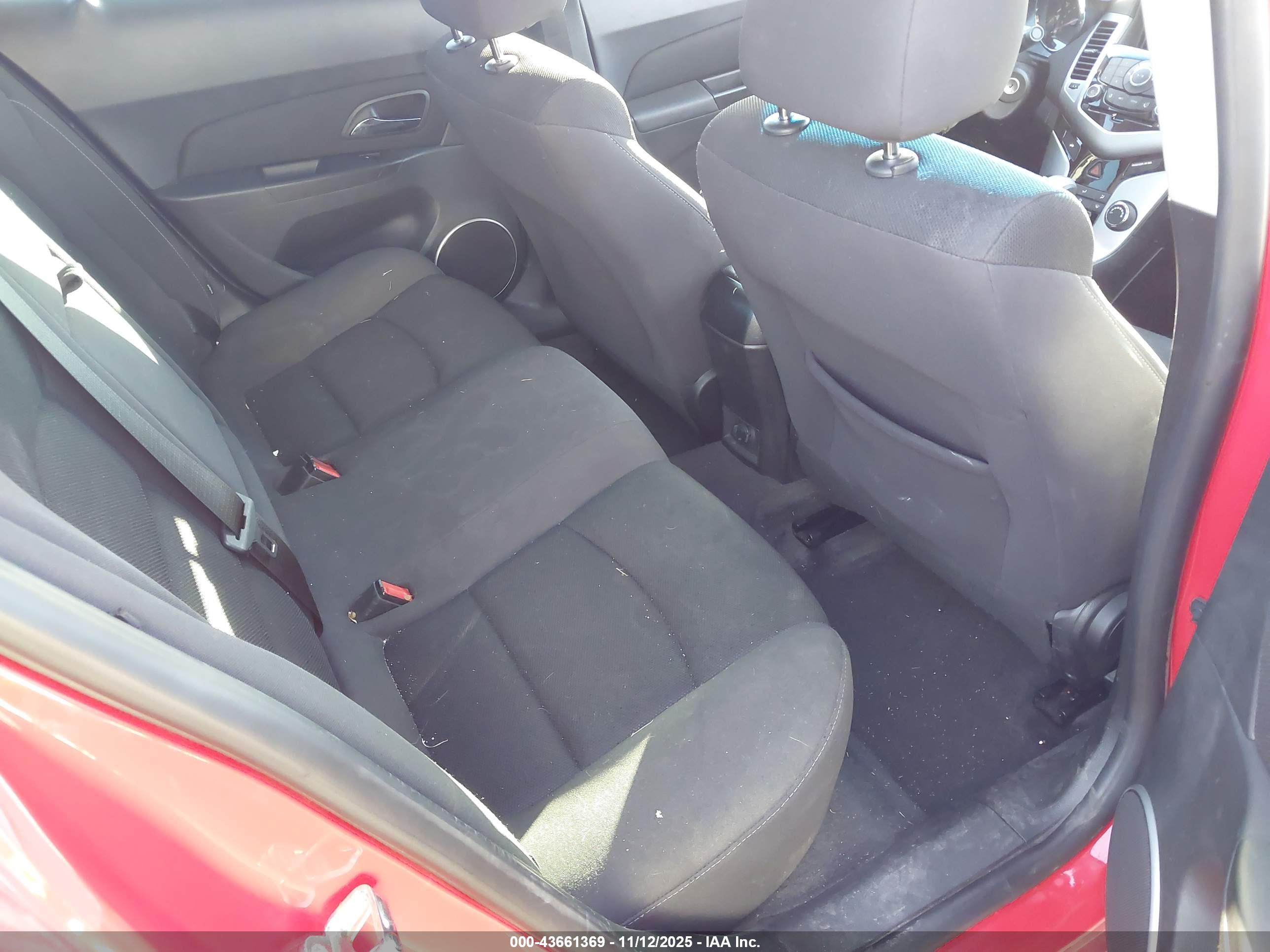 CHEVROLET CRUZE image 8