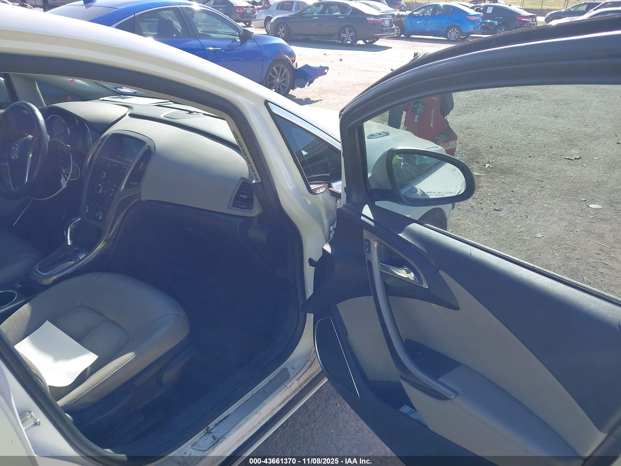 BUICK VERANO image 5
