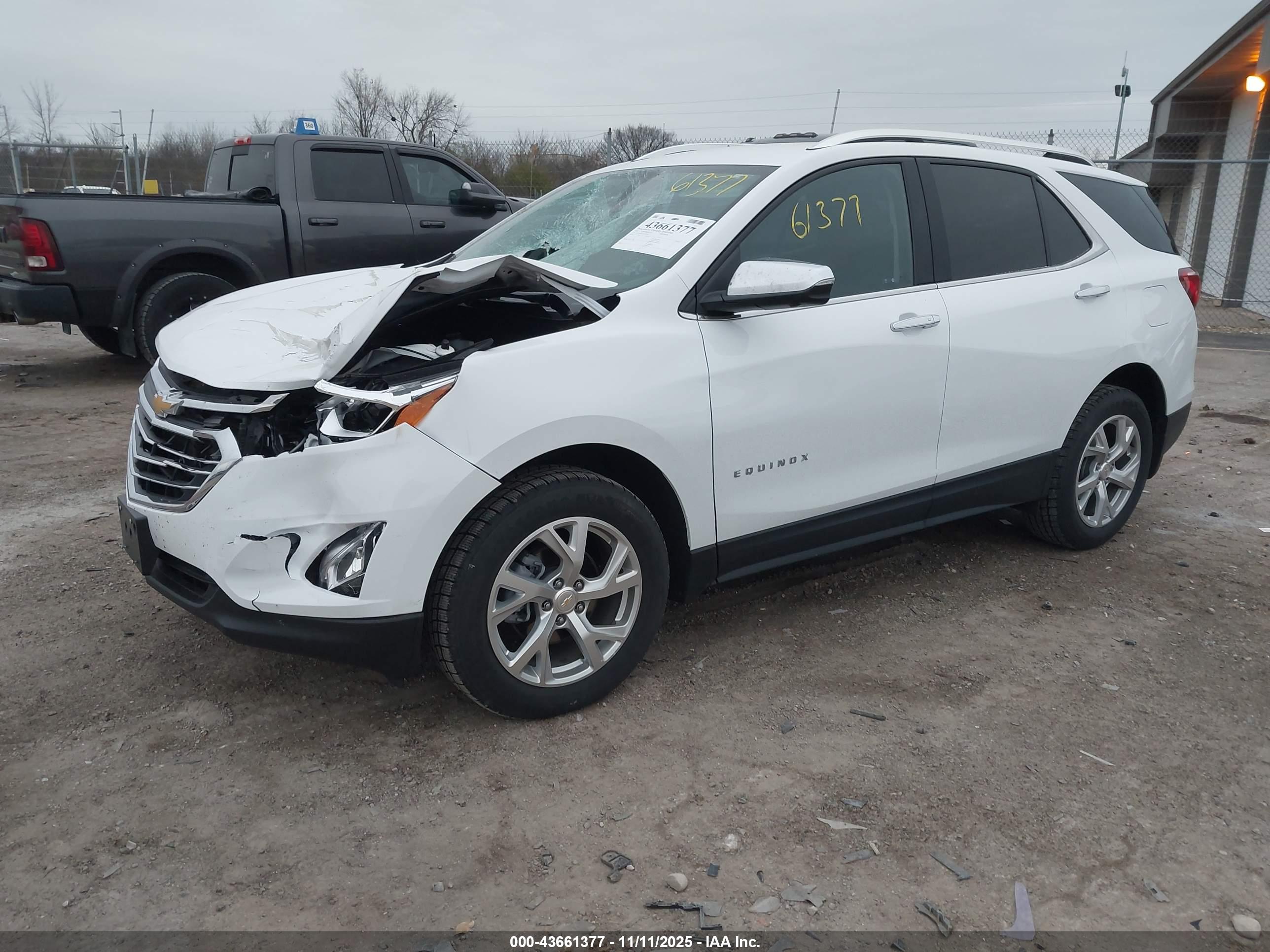 CHEVROLET EQUINOX image 2