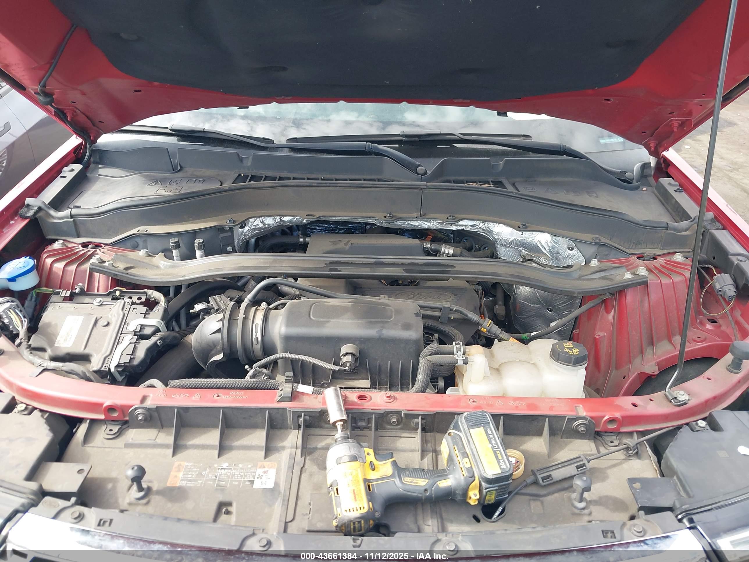 FORD EXPLORER image 10