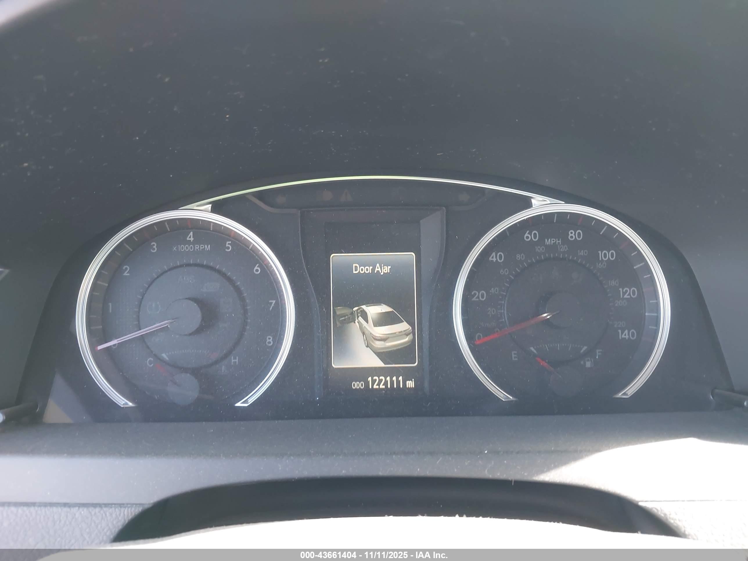 TOYOTA CAMRY image 7