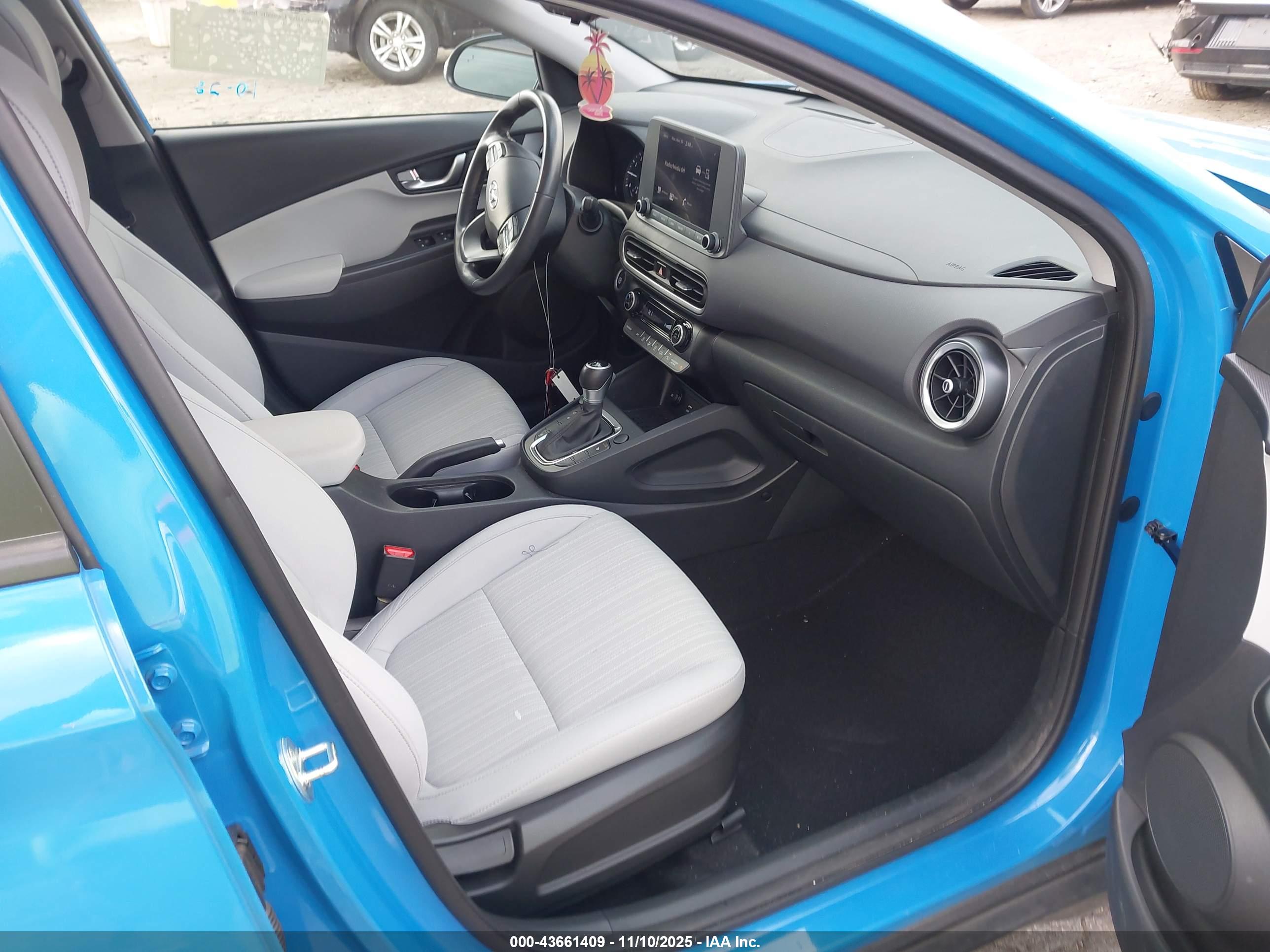 HYUNDAI KONA image 5
