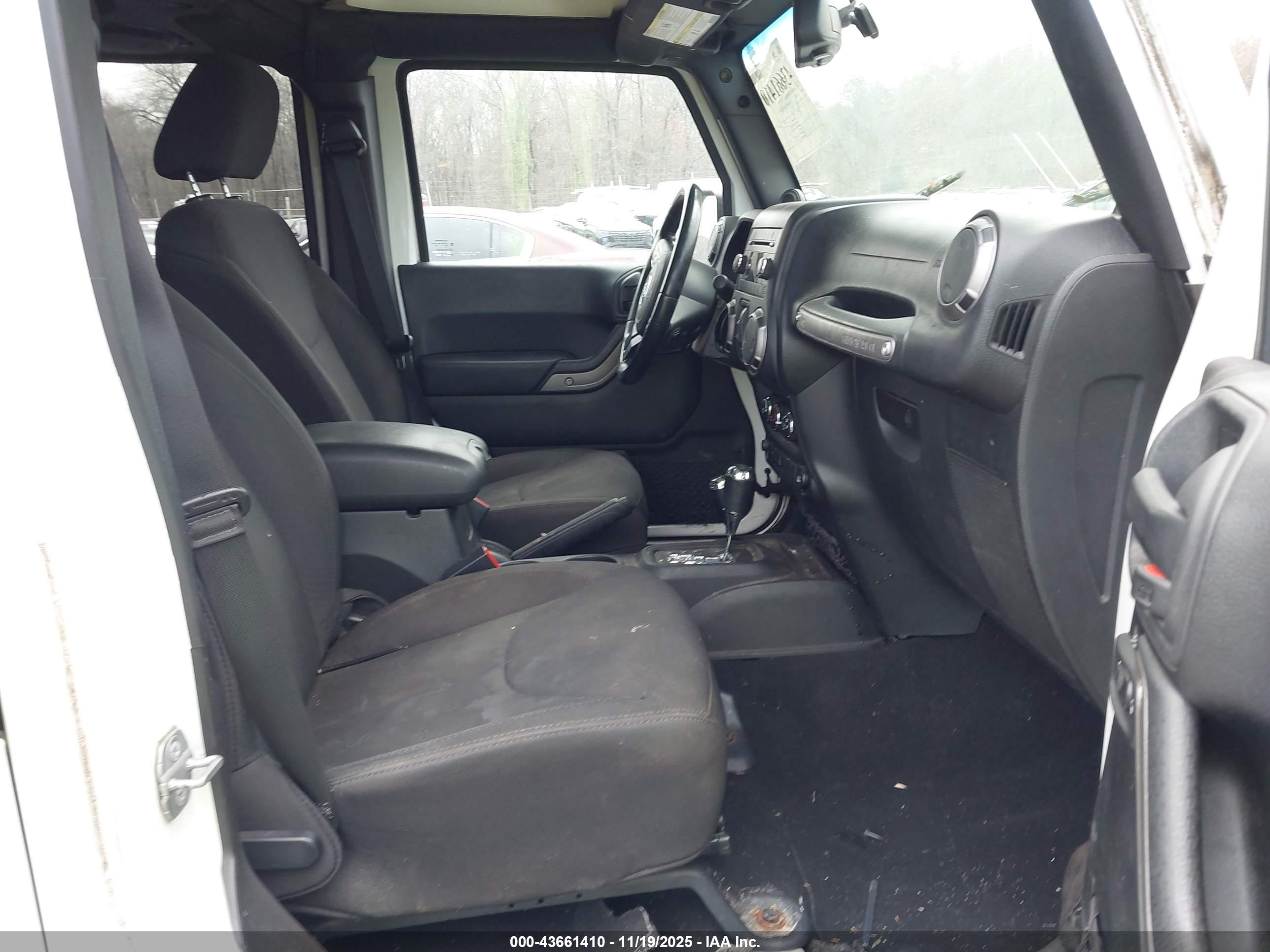 JEEP WRANGLER image 5