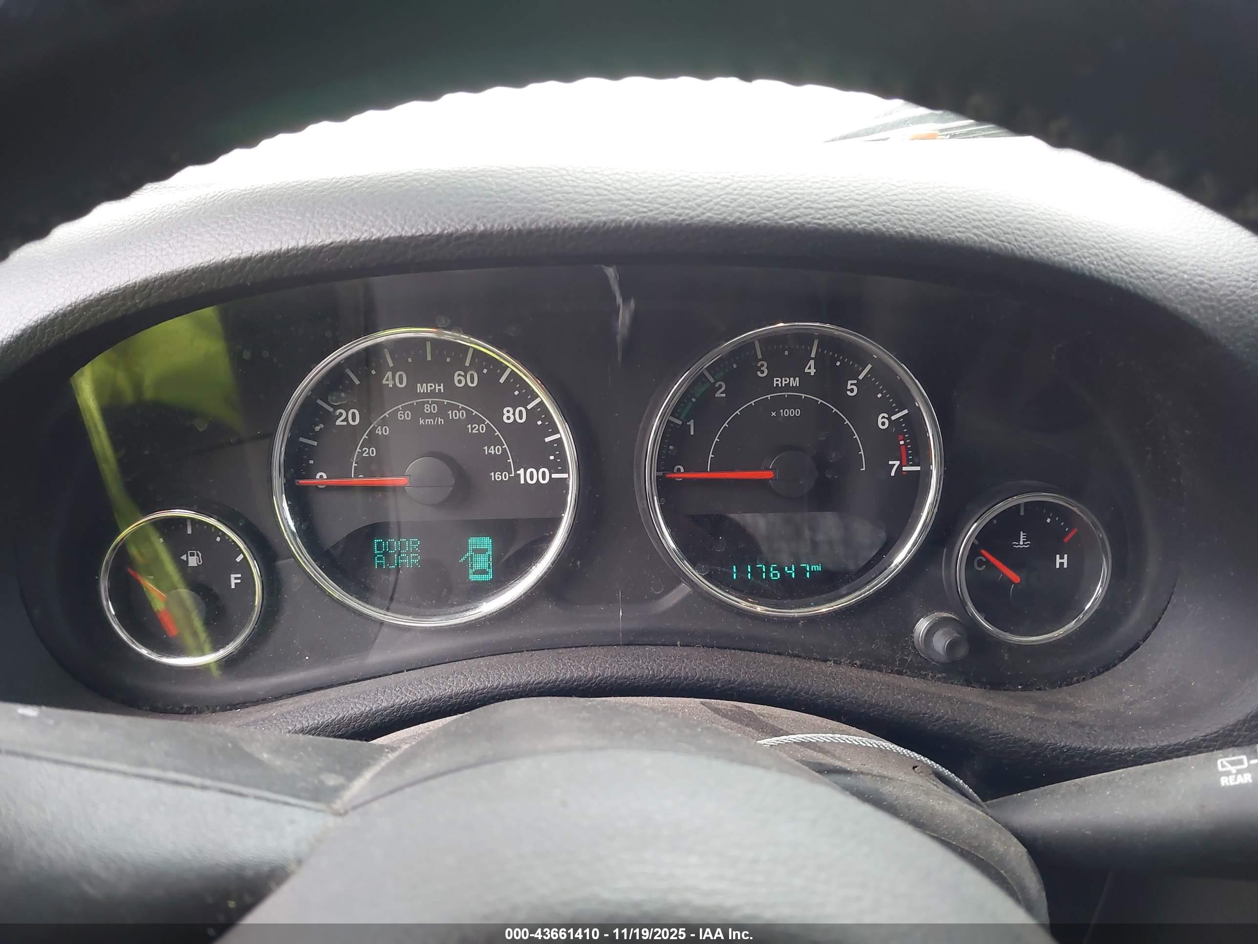 JEEP WRANGLER image 7