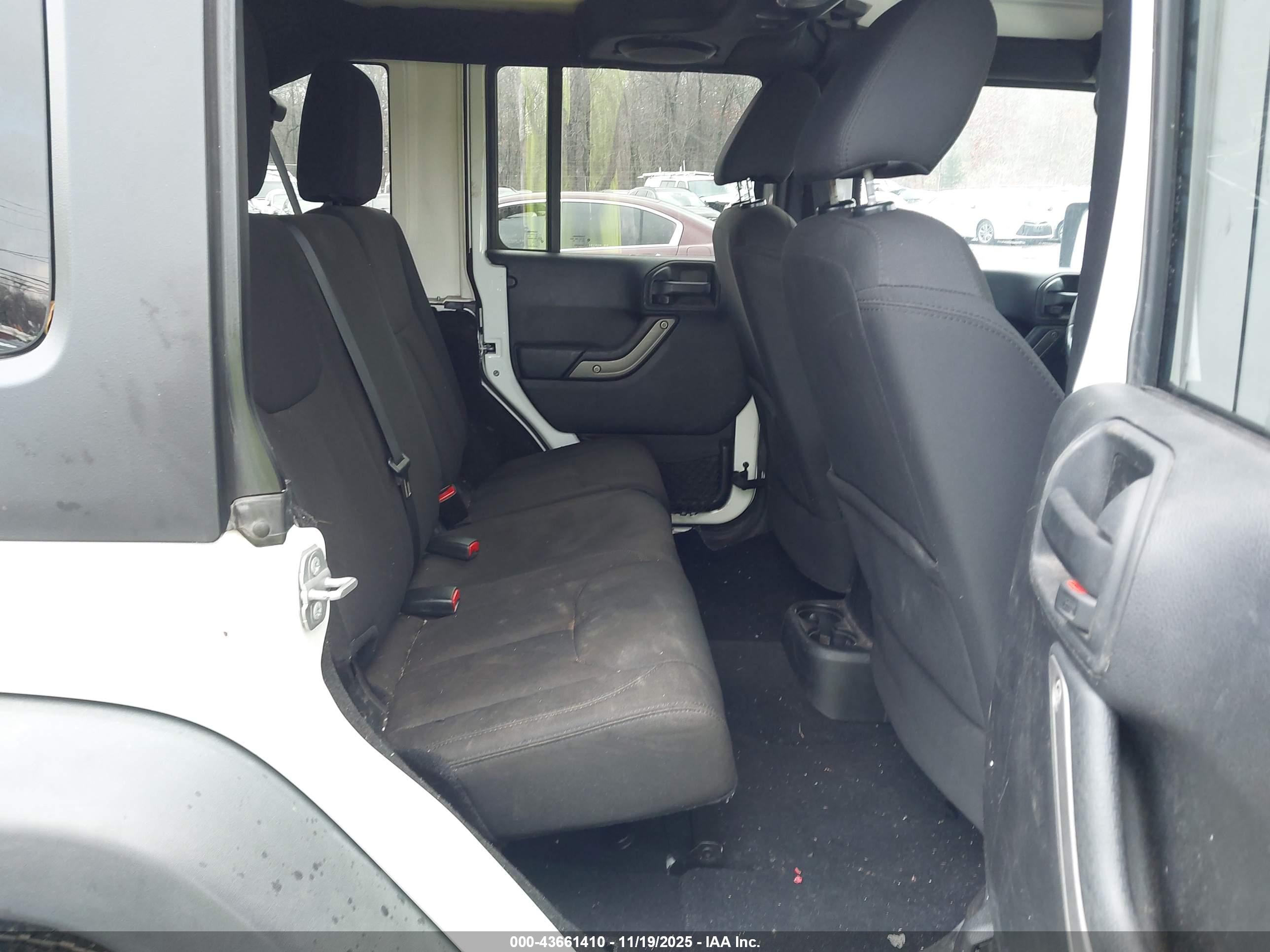 JEEP WRANGLER image 8