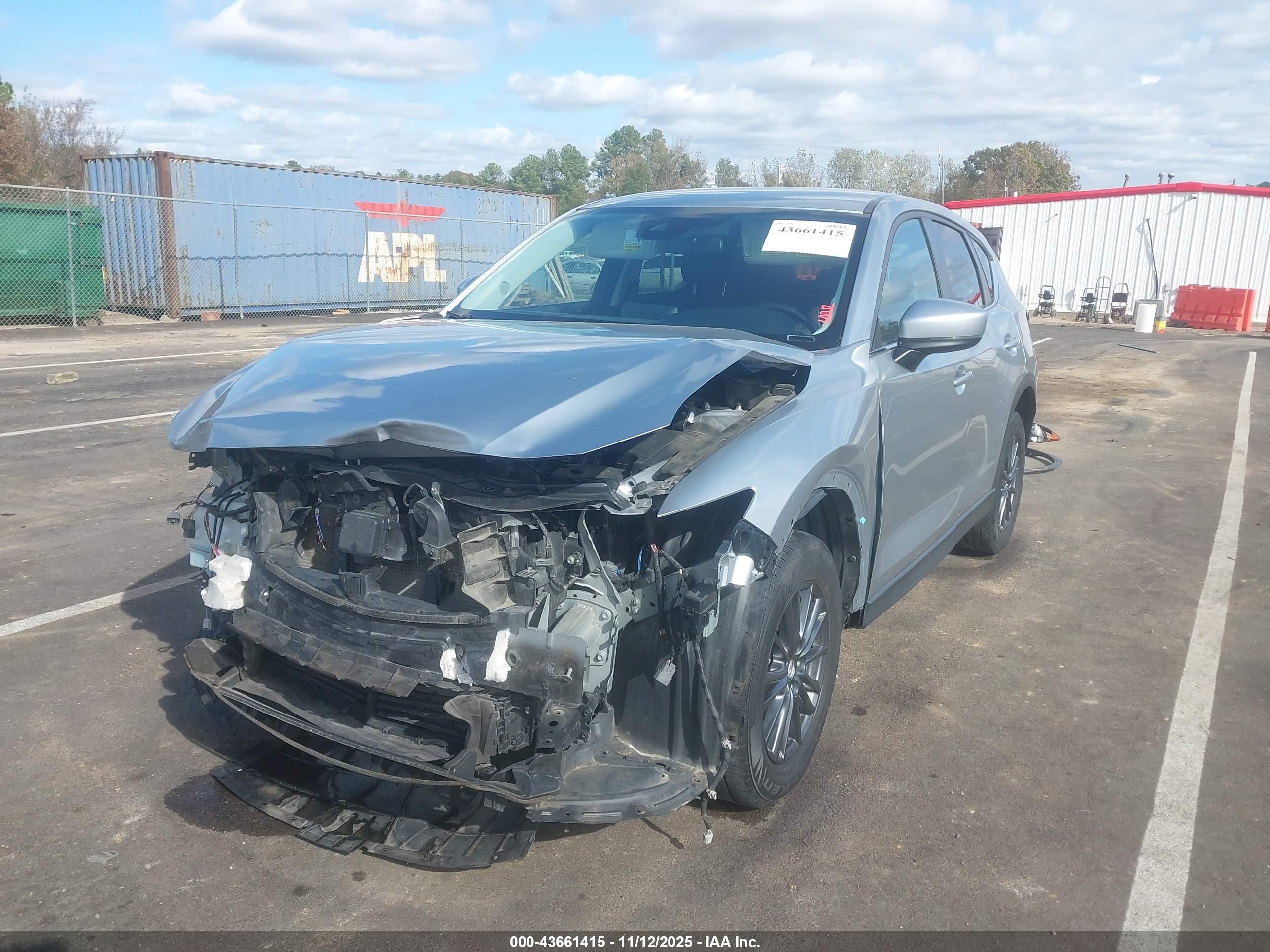 MAZDA CX-5 image 6