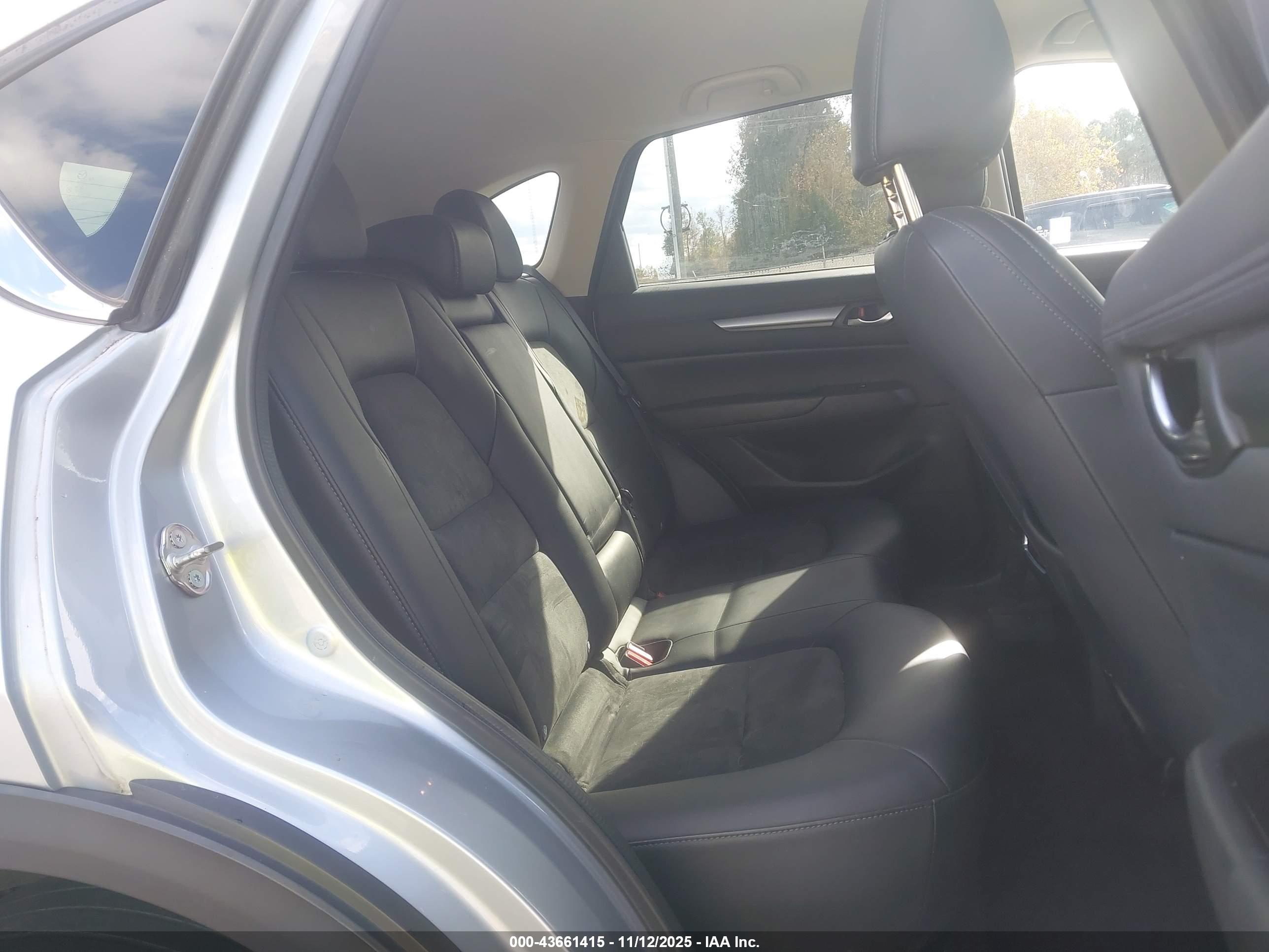 MAZDA CX-5 image 8