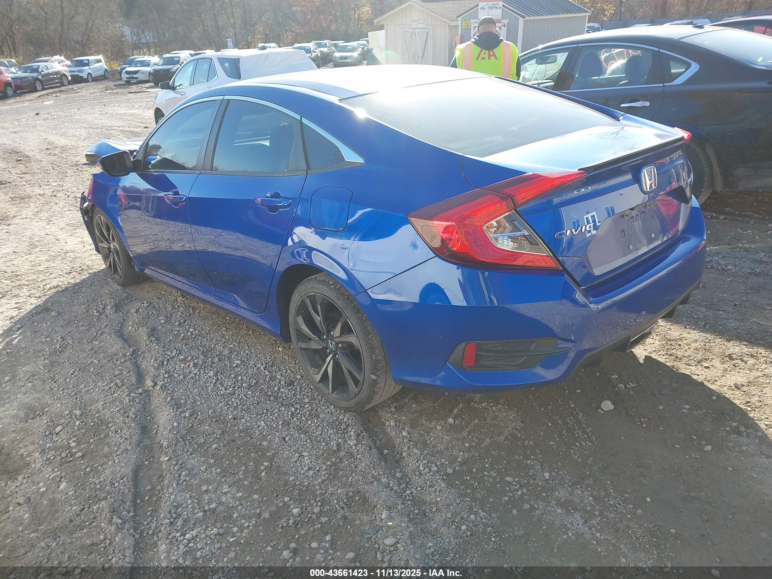 HONDA CIVIC image 3