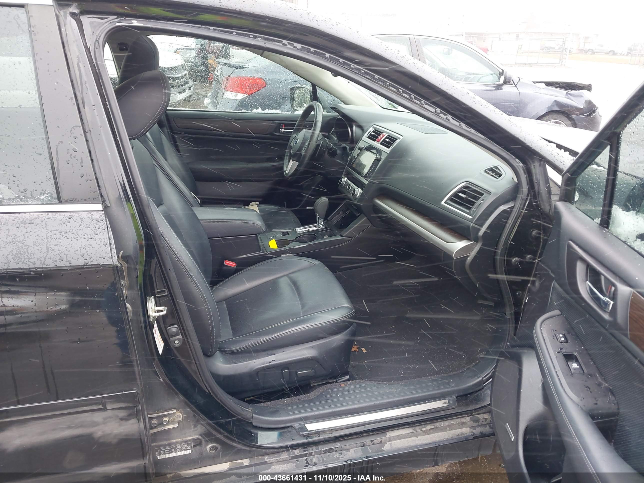 SUBARU LEGACY image 5