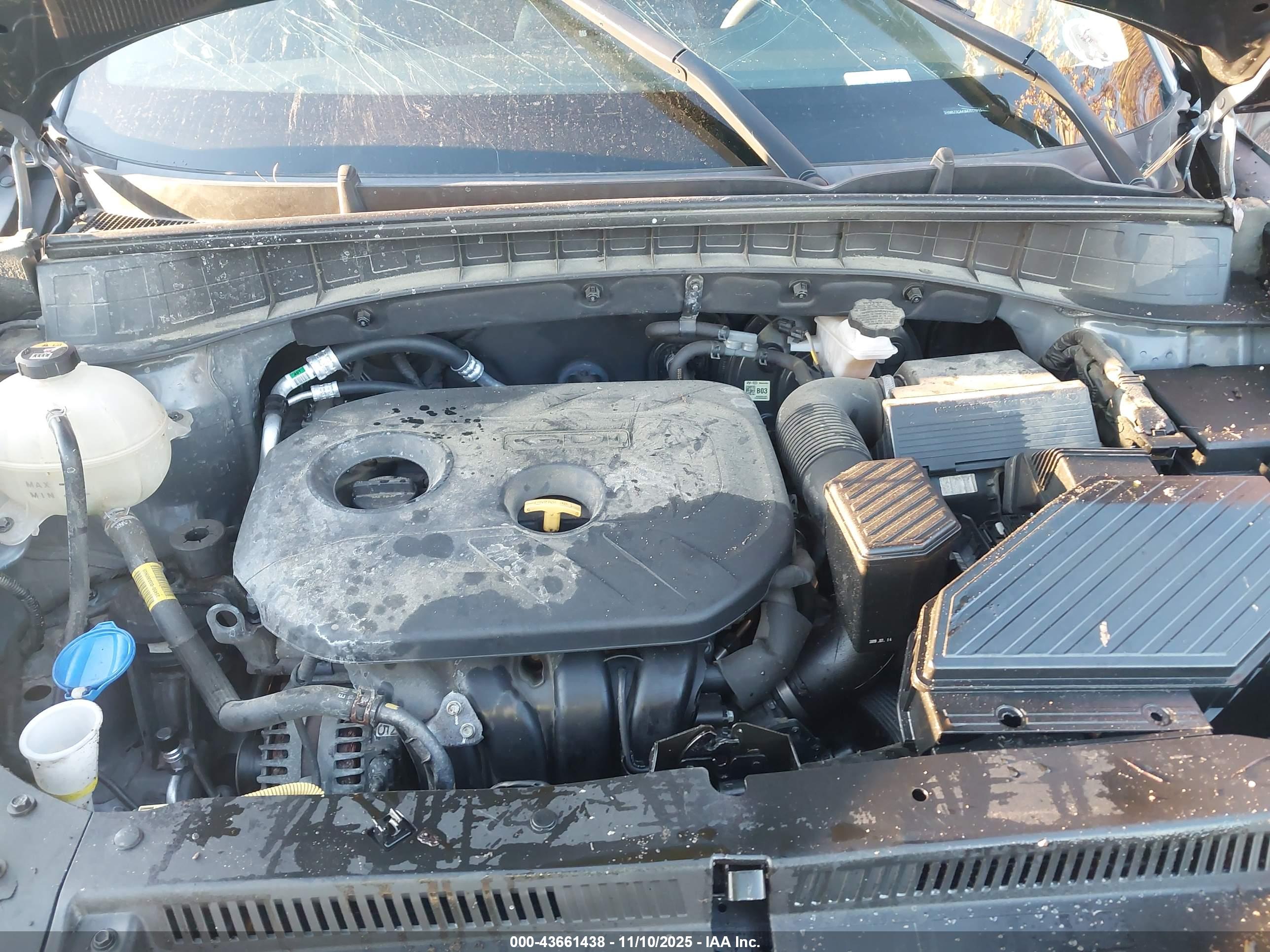 HYUNDAI TUCSON image 10
