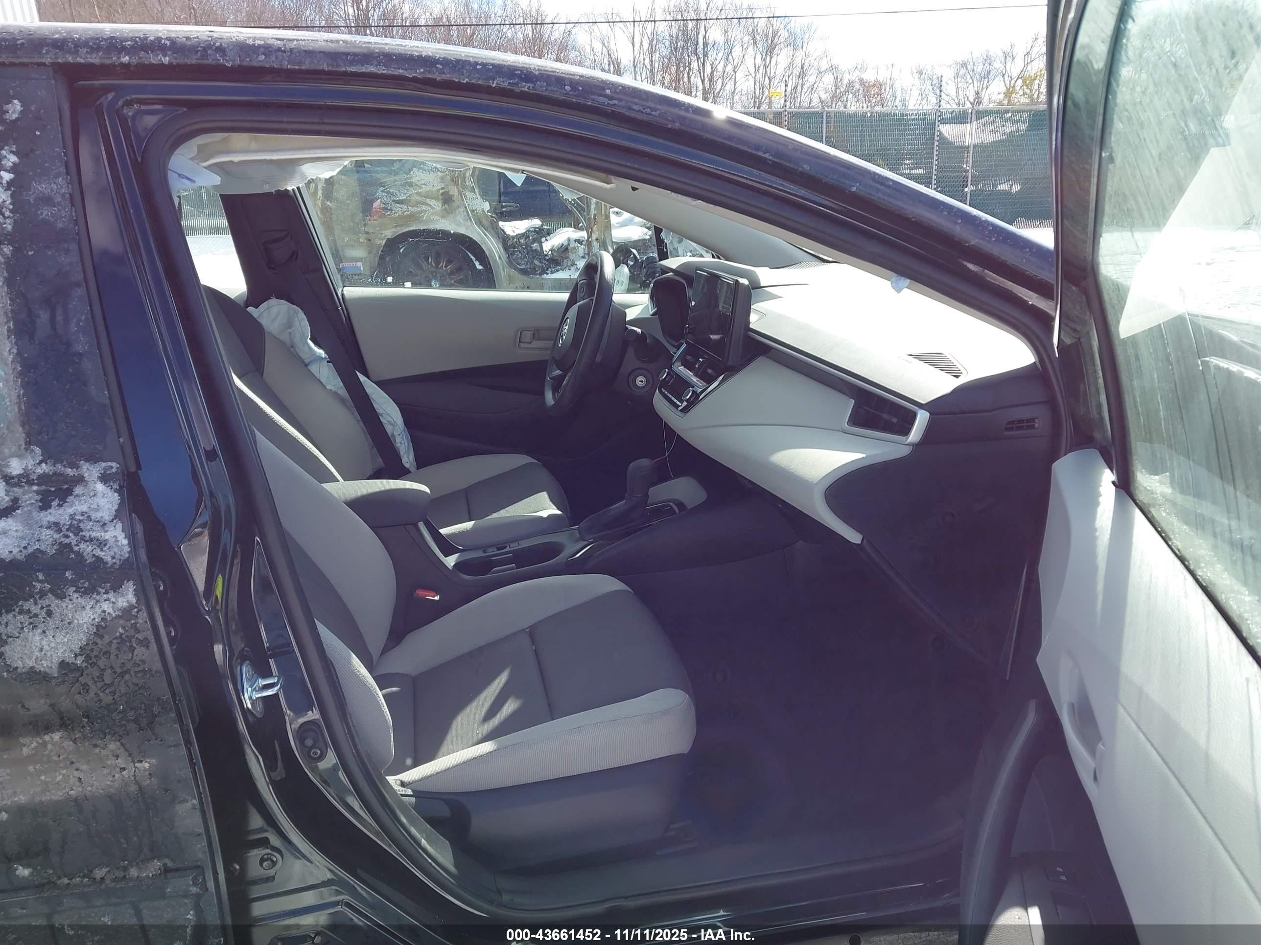 TOYOTA COROLLA image 5