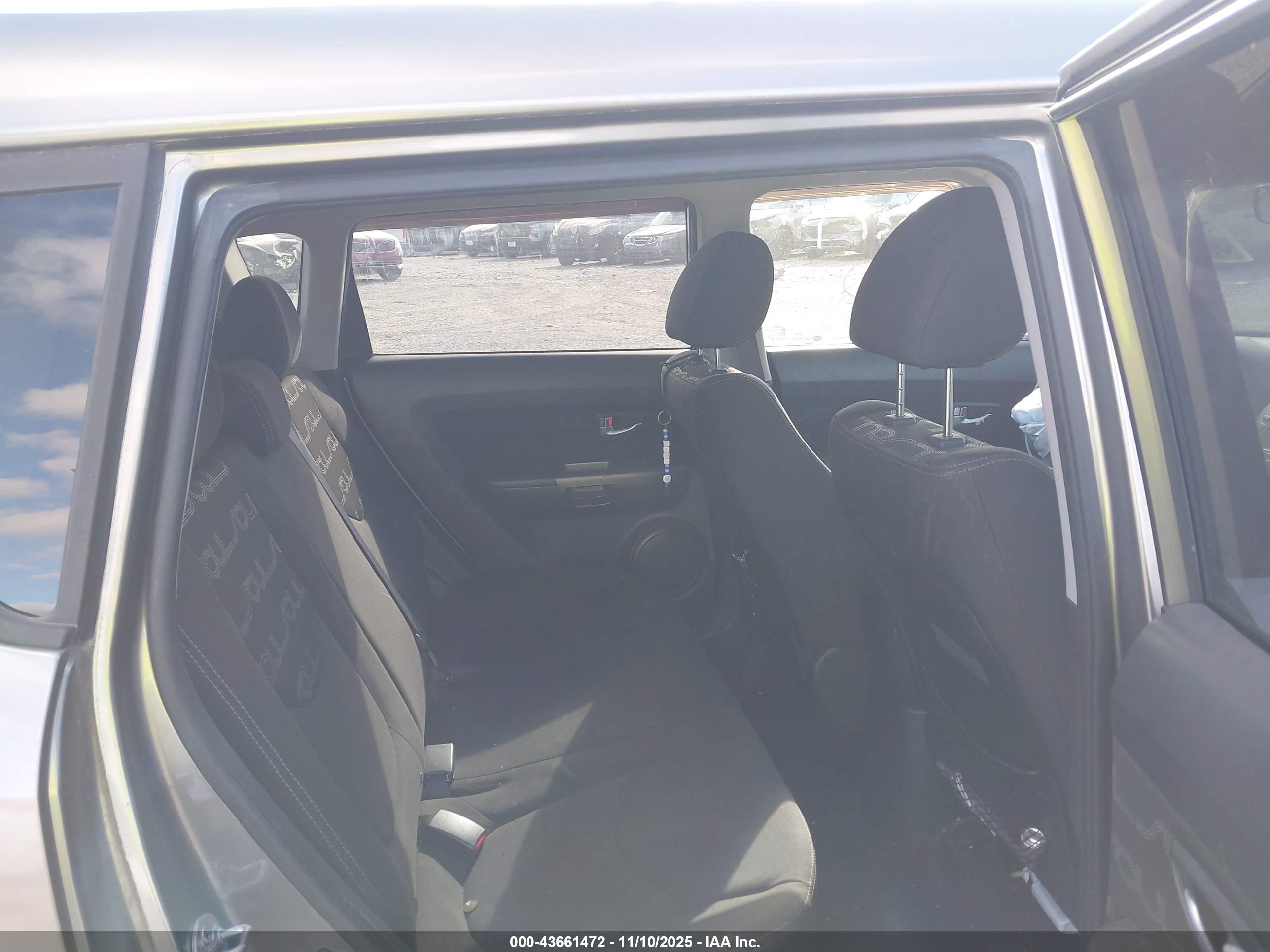 KIA SOUL image 8