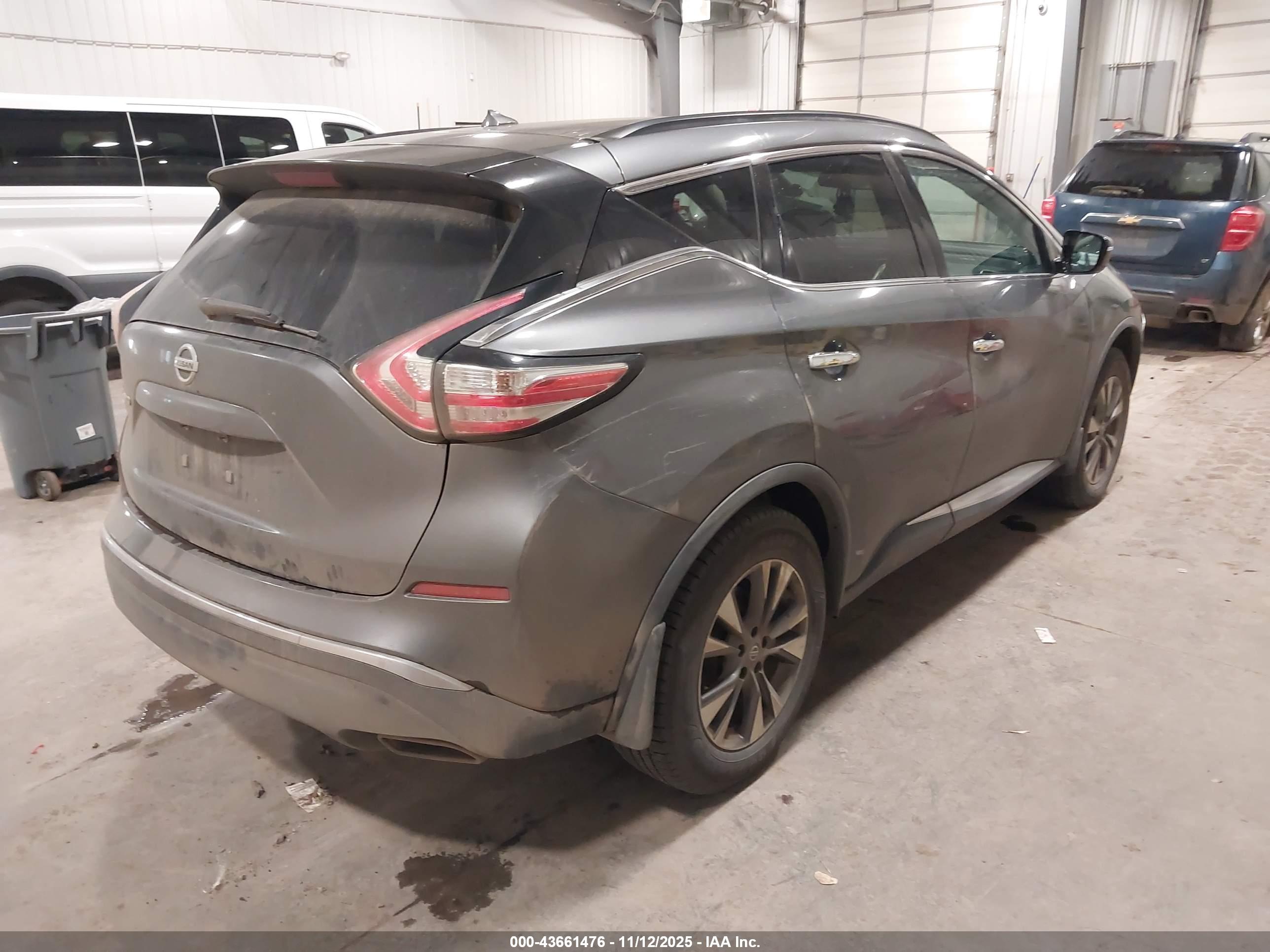 NISSAN MURANO image 4