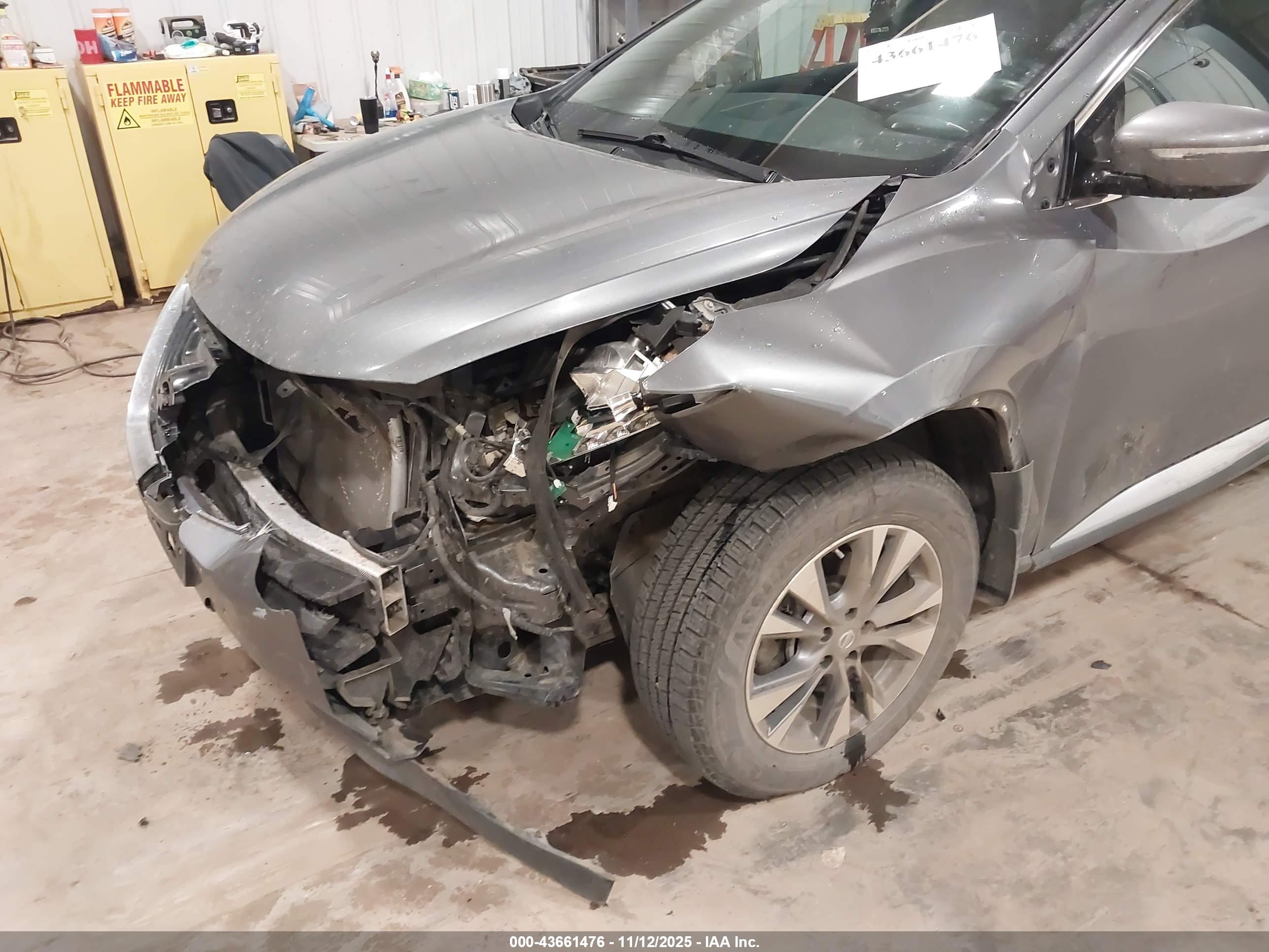 NISSAN MURANO image 6