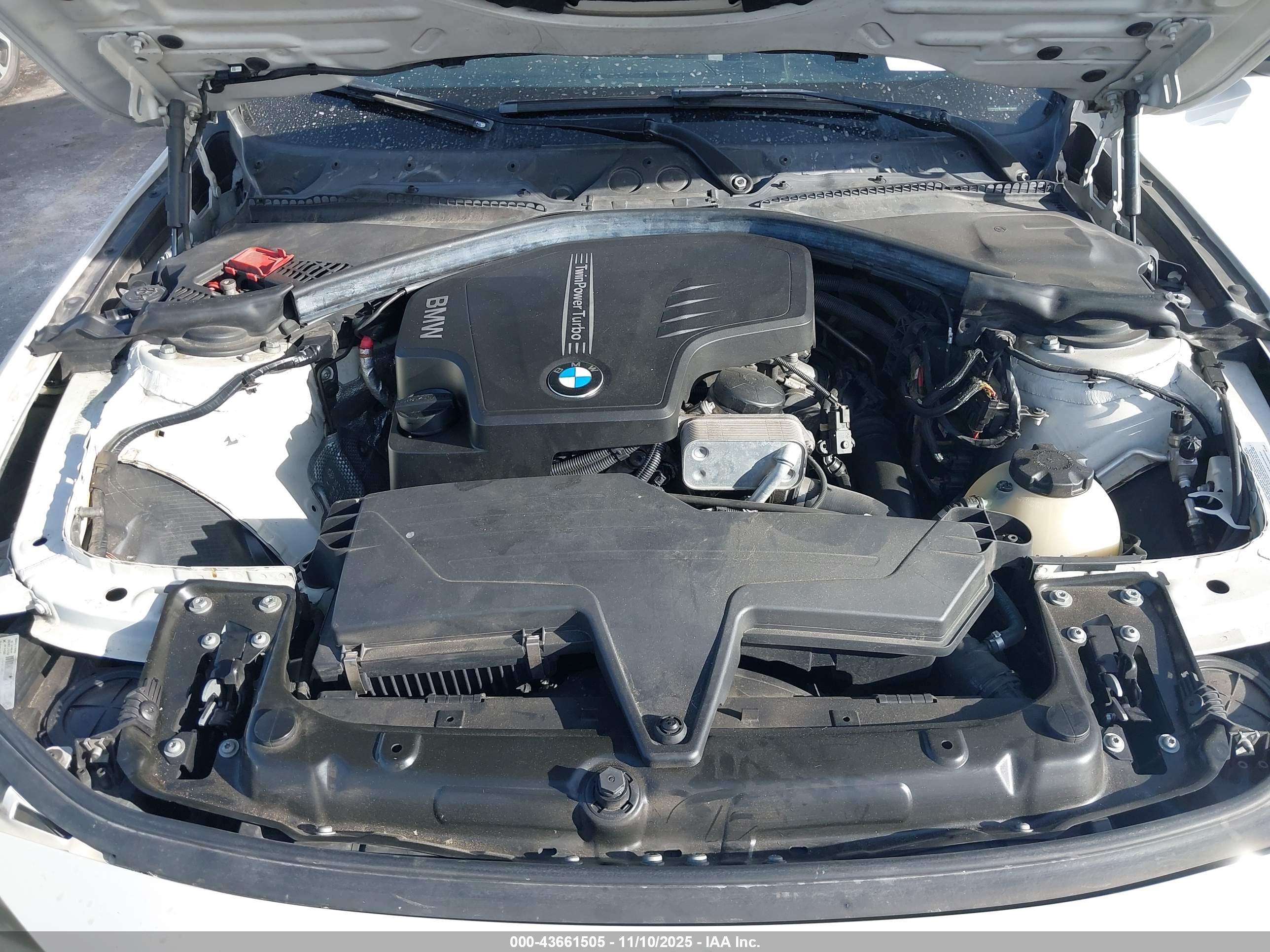 BMW 320I image 10