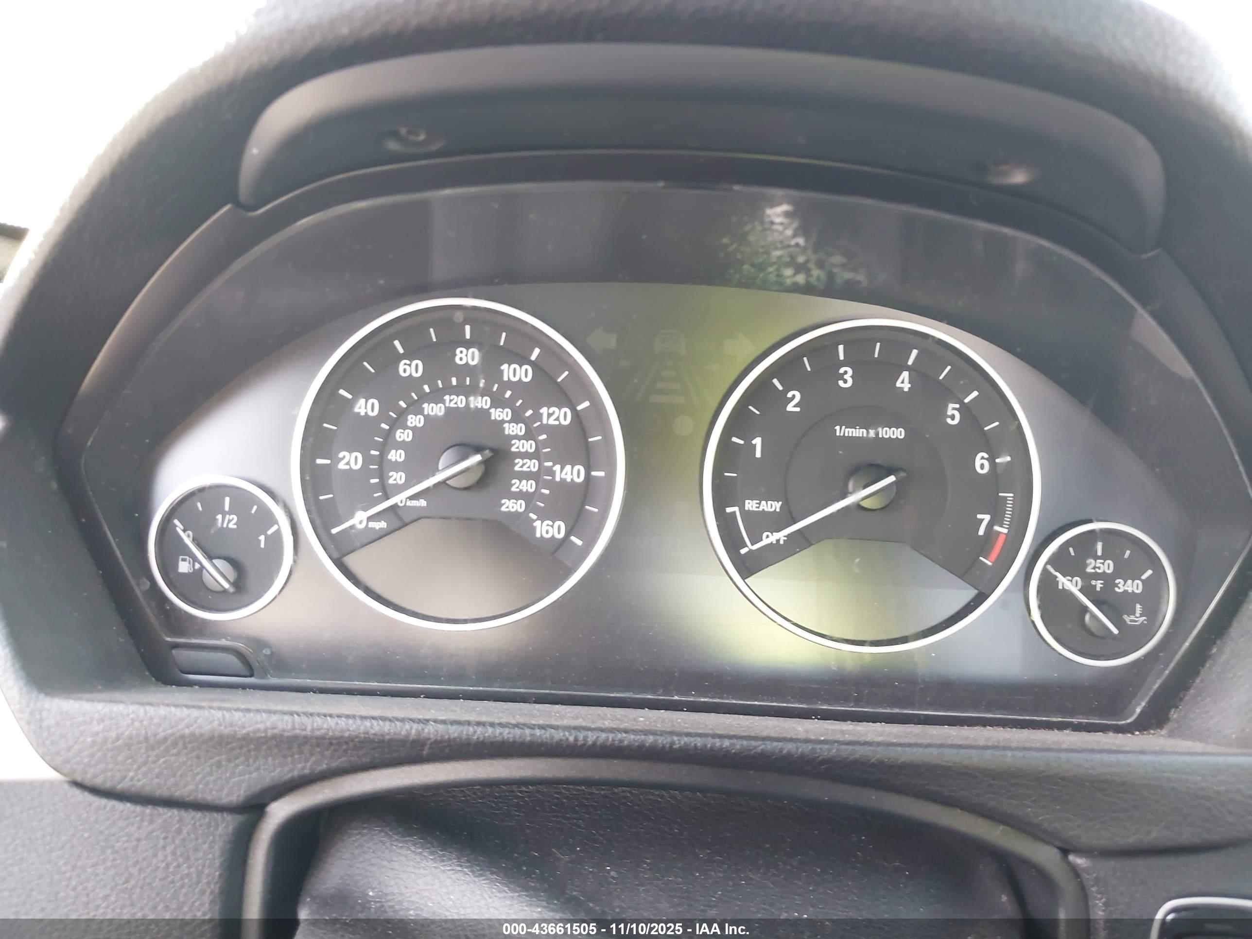 BMW 320I image 7
