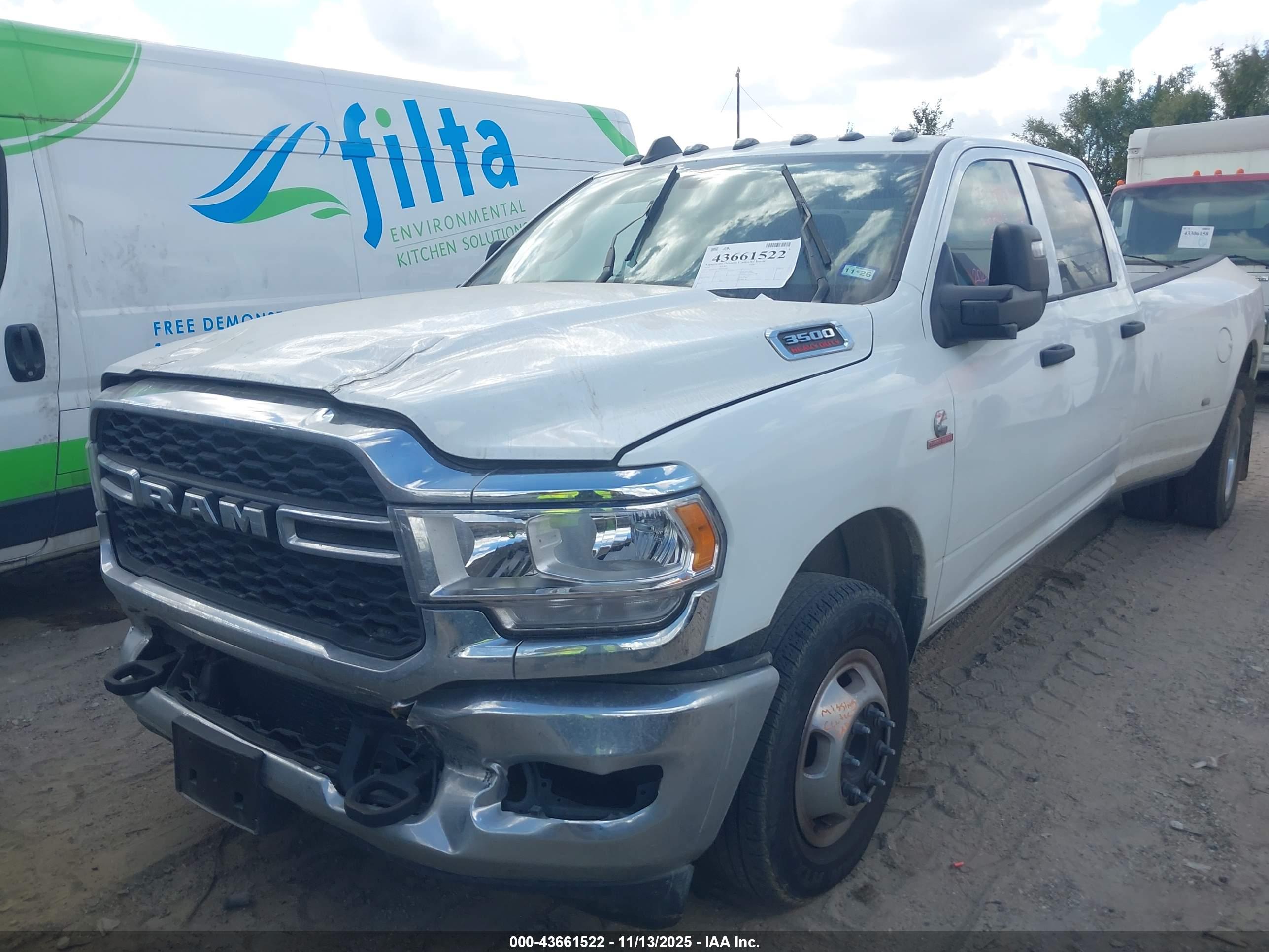 RAM 3500 image 2