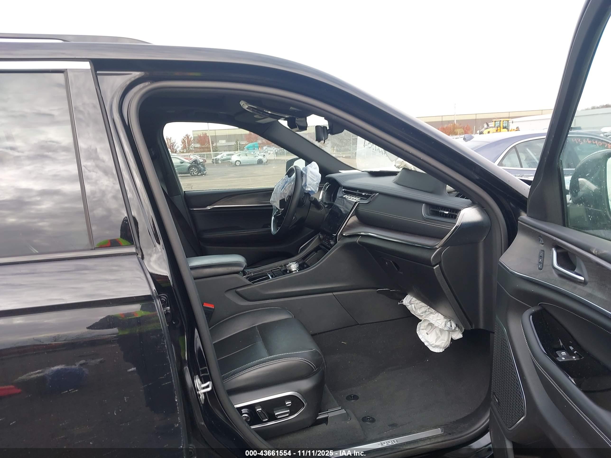 JEEP GRAND image 5