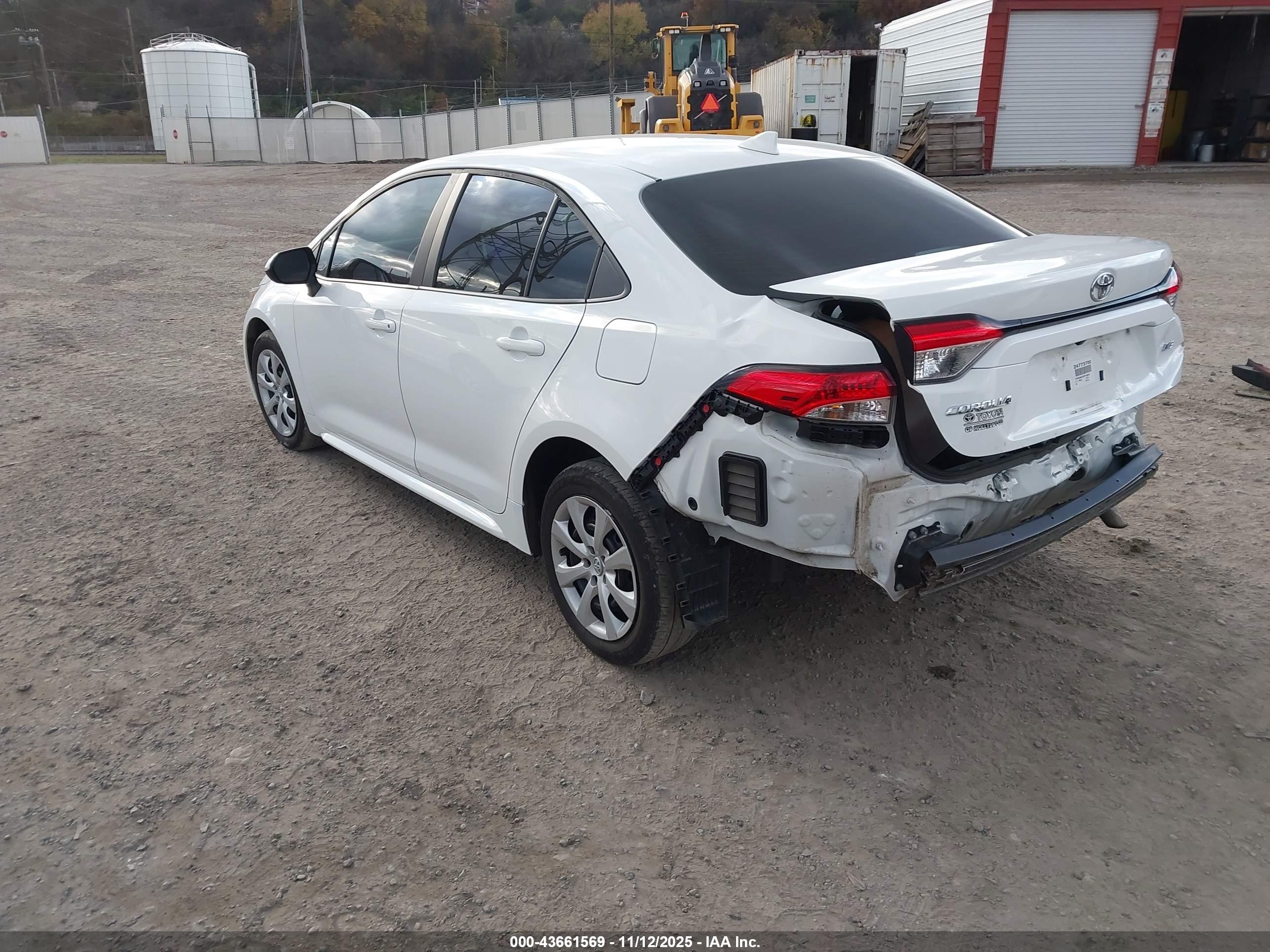 TOYOTA COROLLA image 3