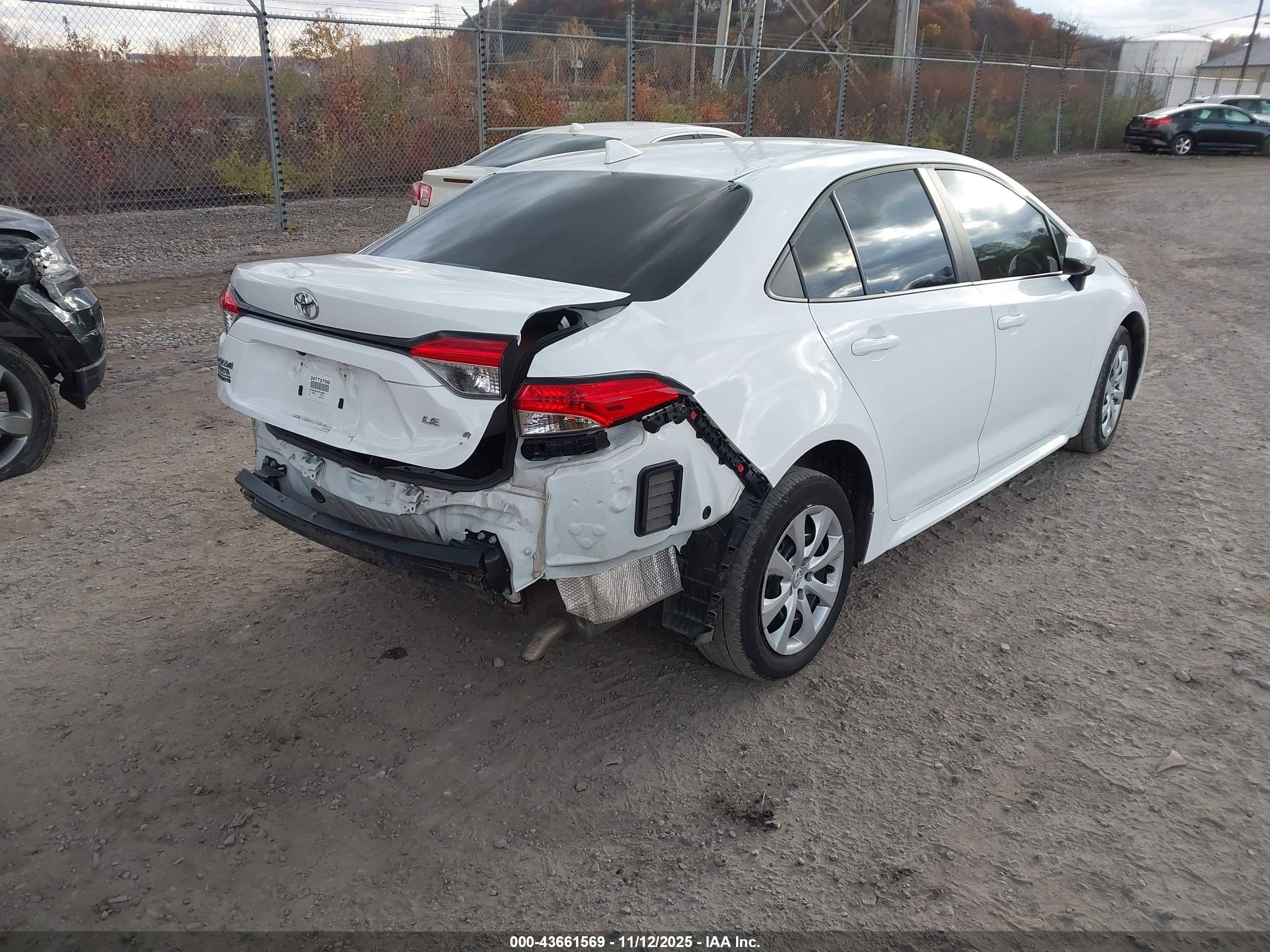 TOYOTA COROLLA image 4