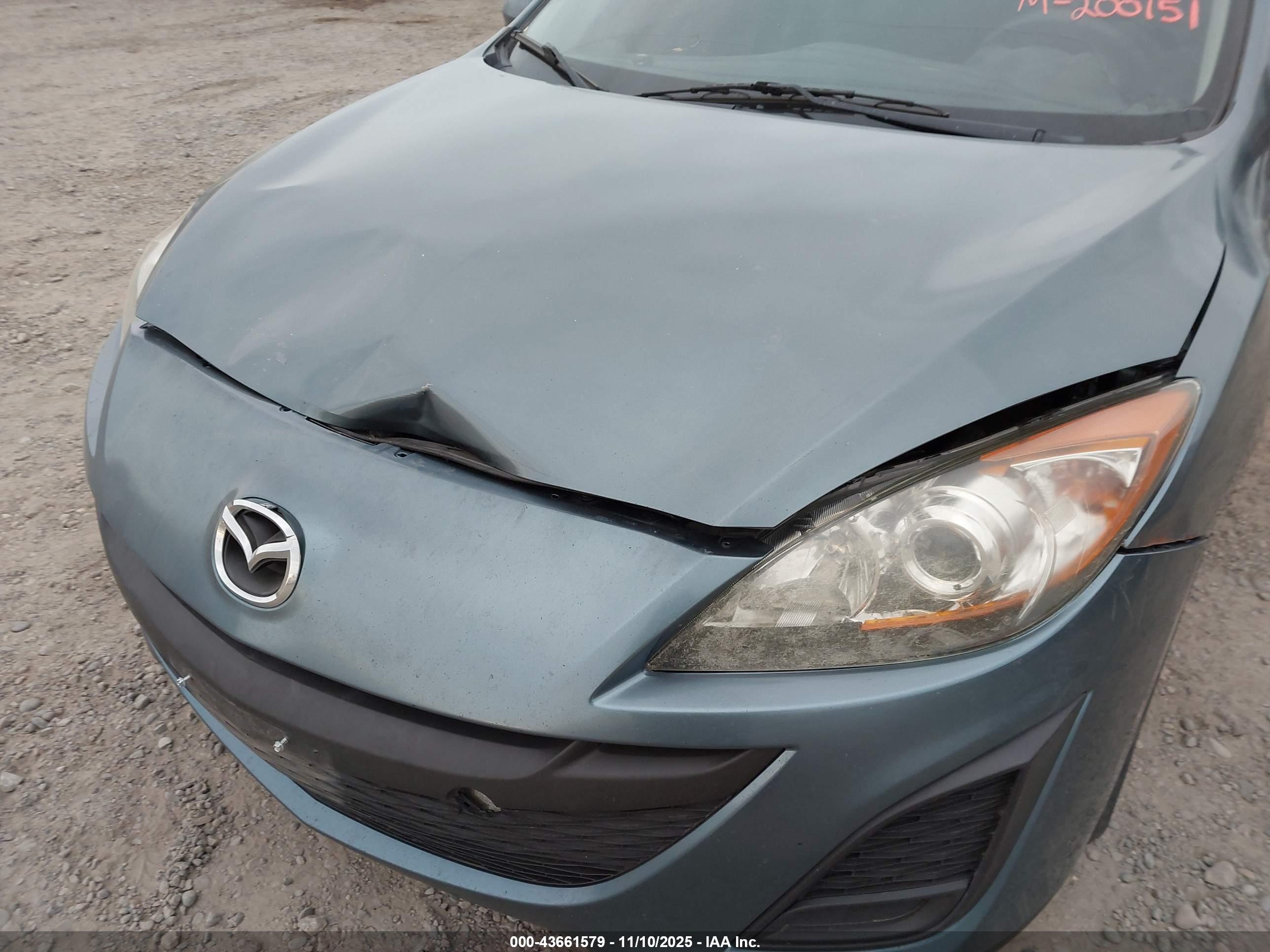 MAZDA MAZDA3 image 6