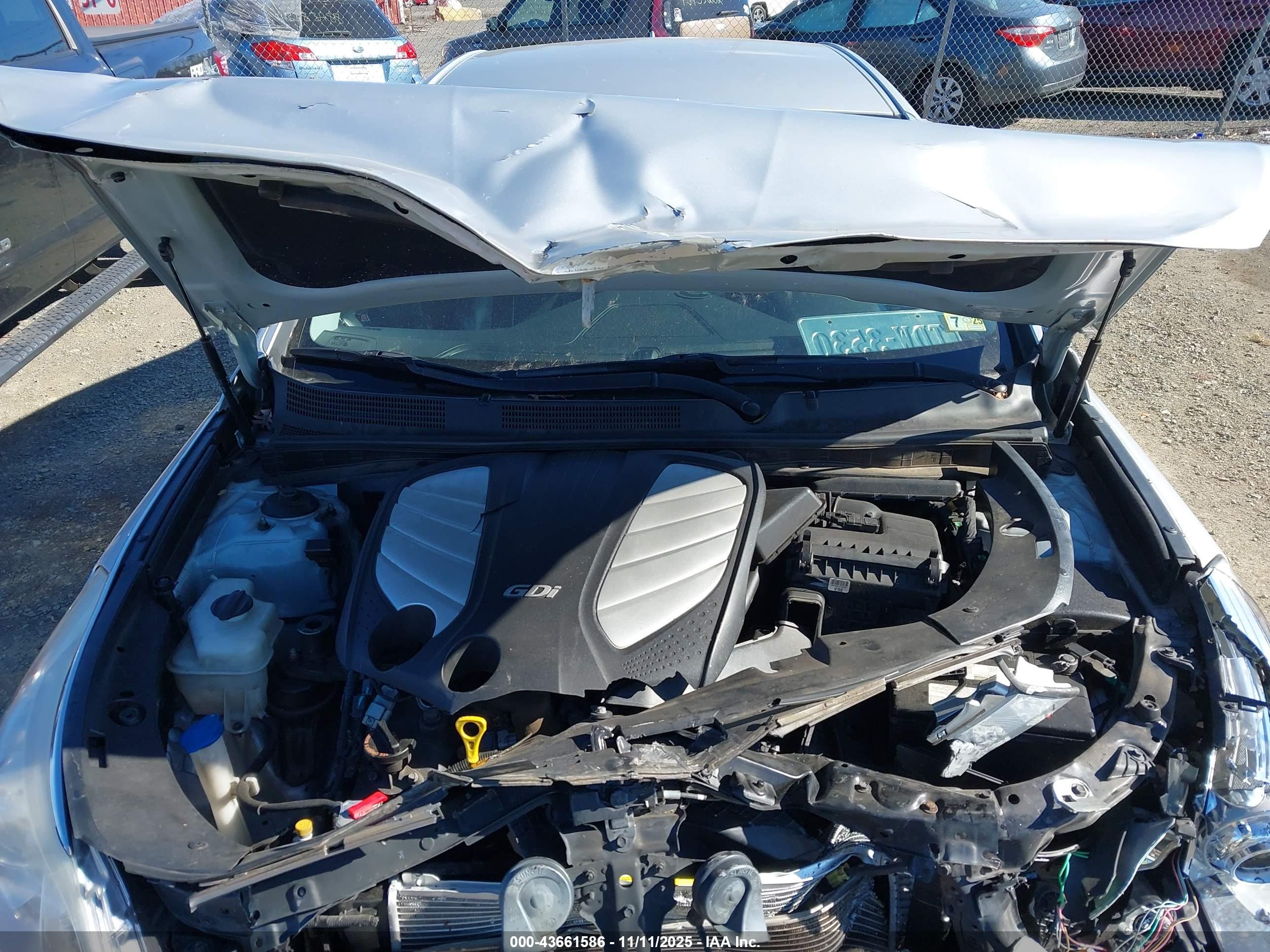 HYUNDAI AZERA image 10