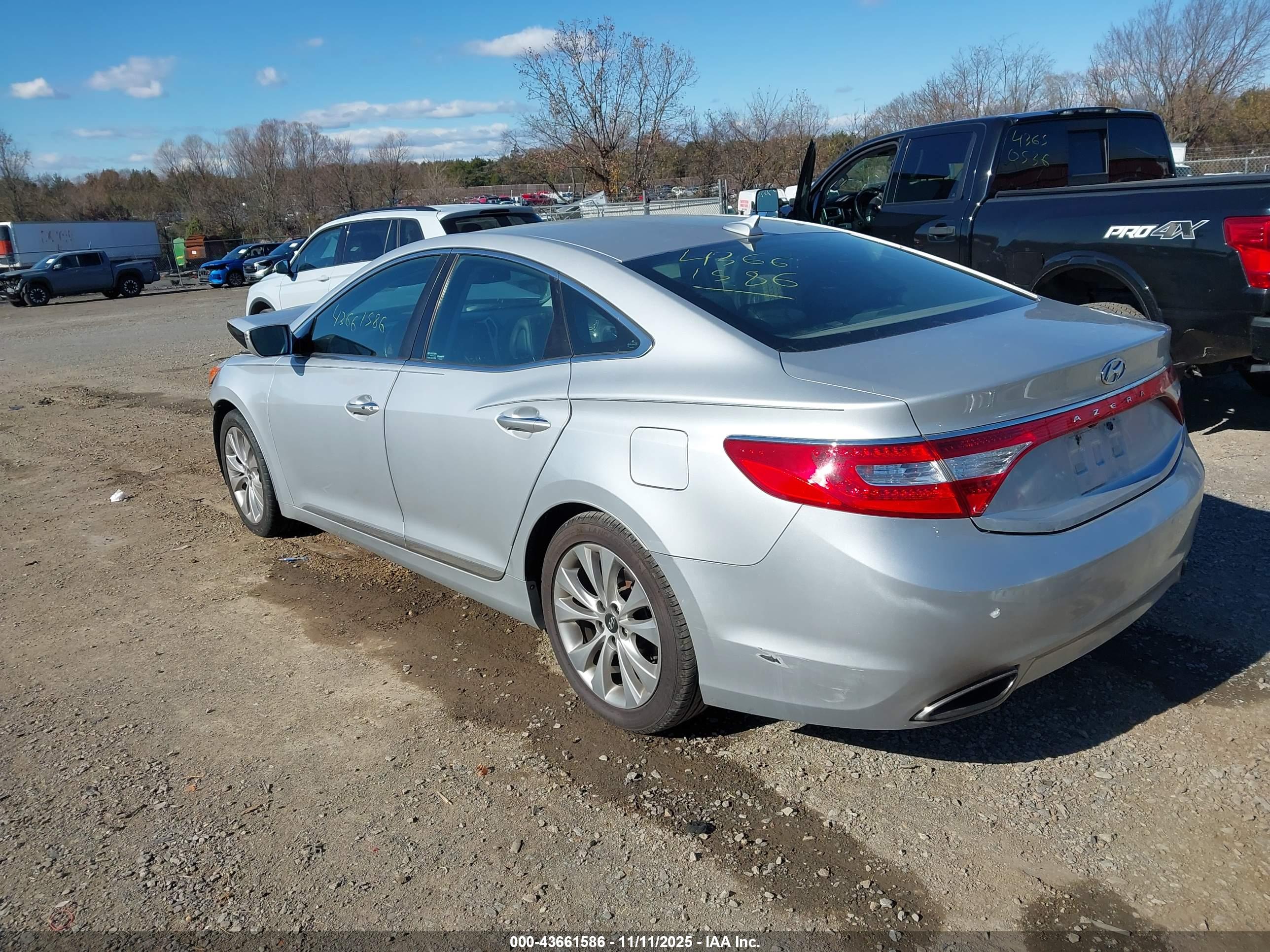 HYUNDAI AZERA image 3