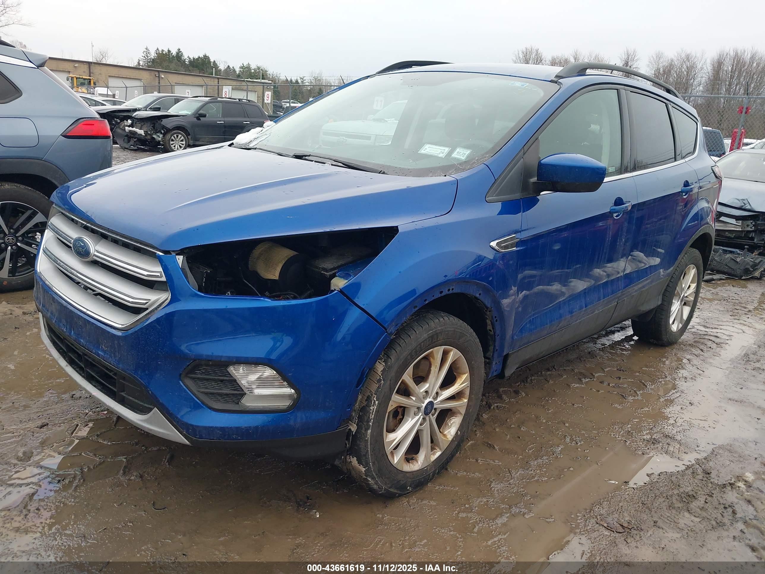FORD ESCAPE image 2