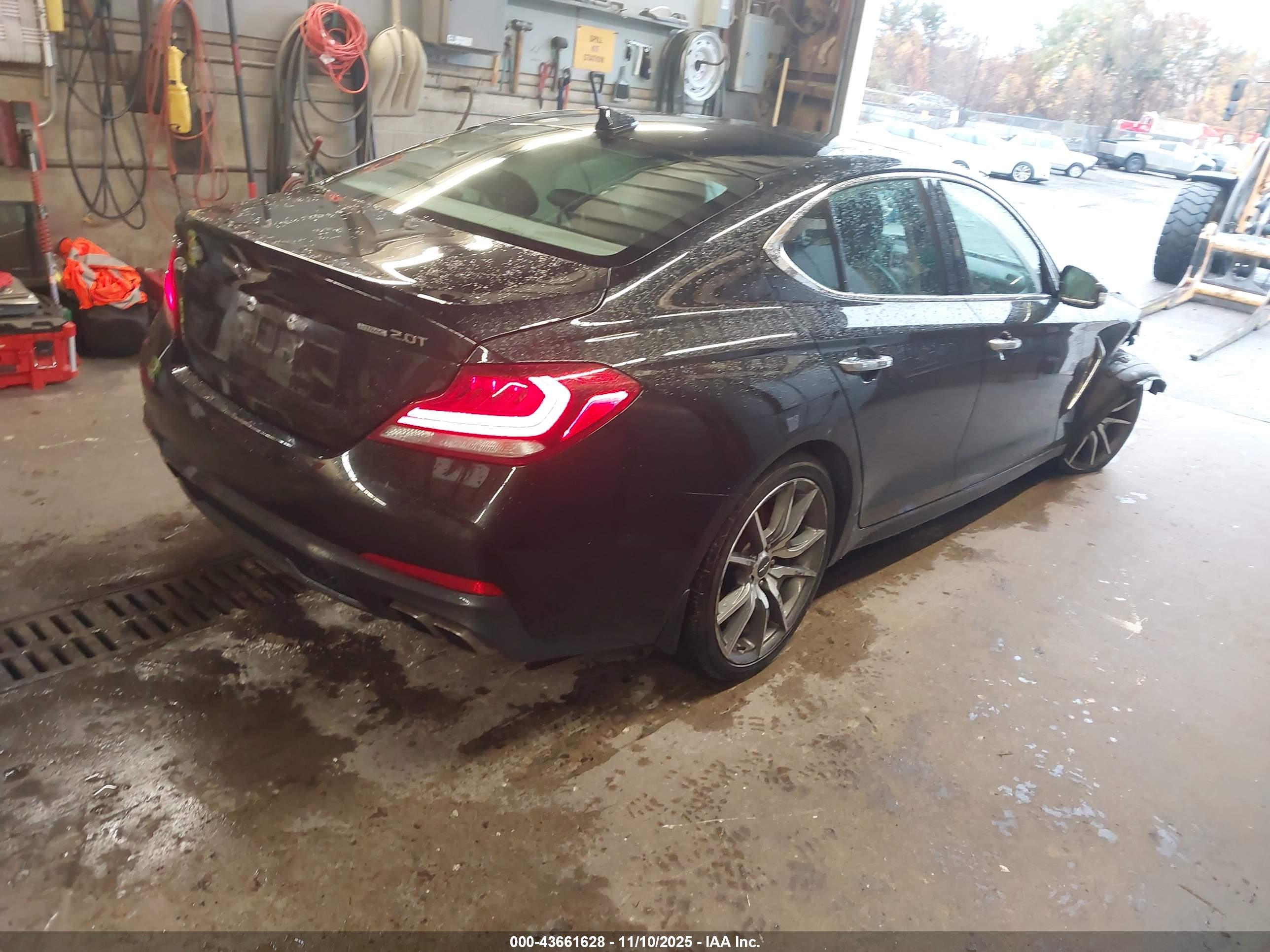 GENESIS G70 image 4