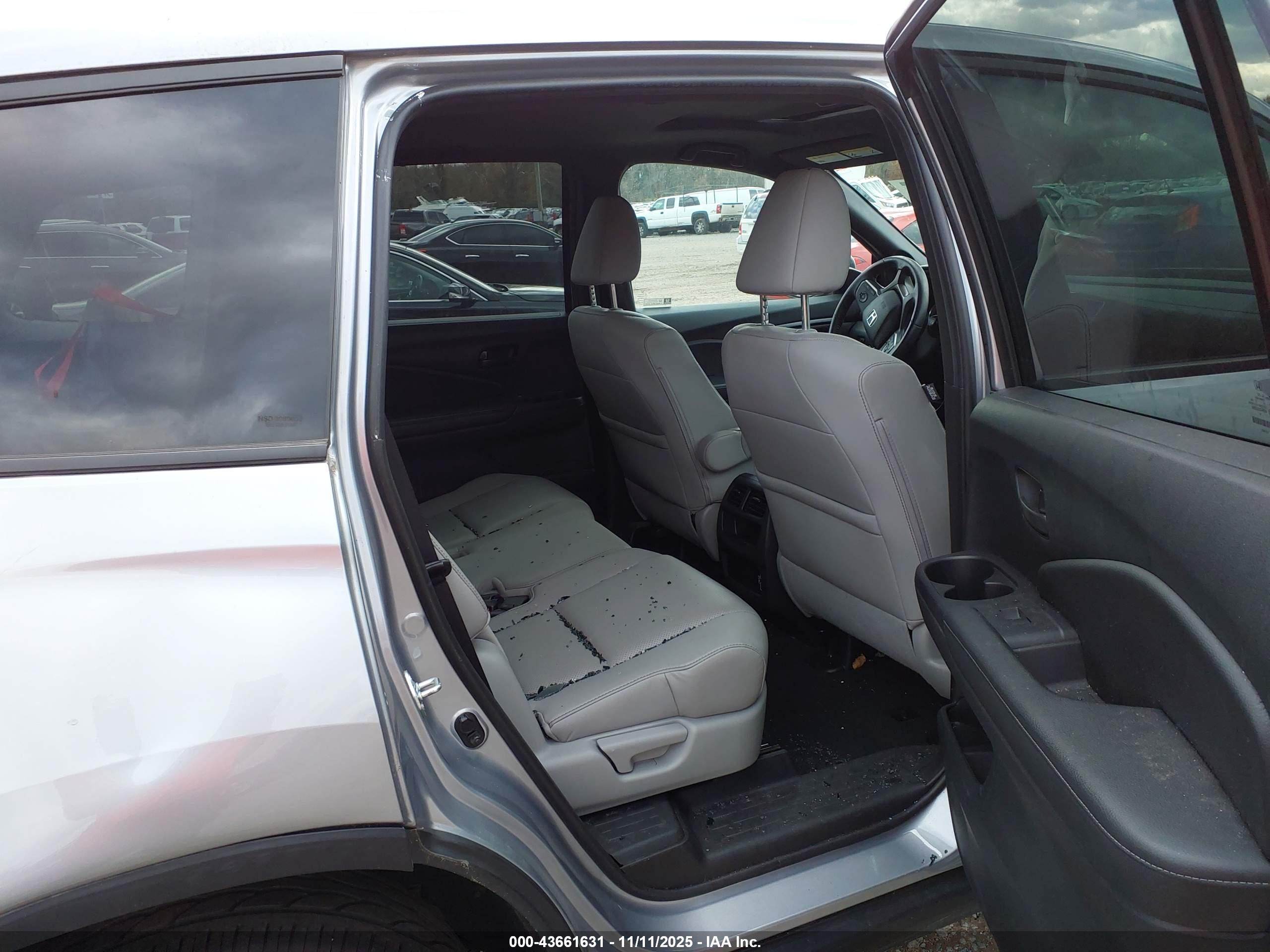 HONDA PASSPORT image 8