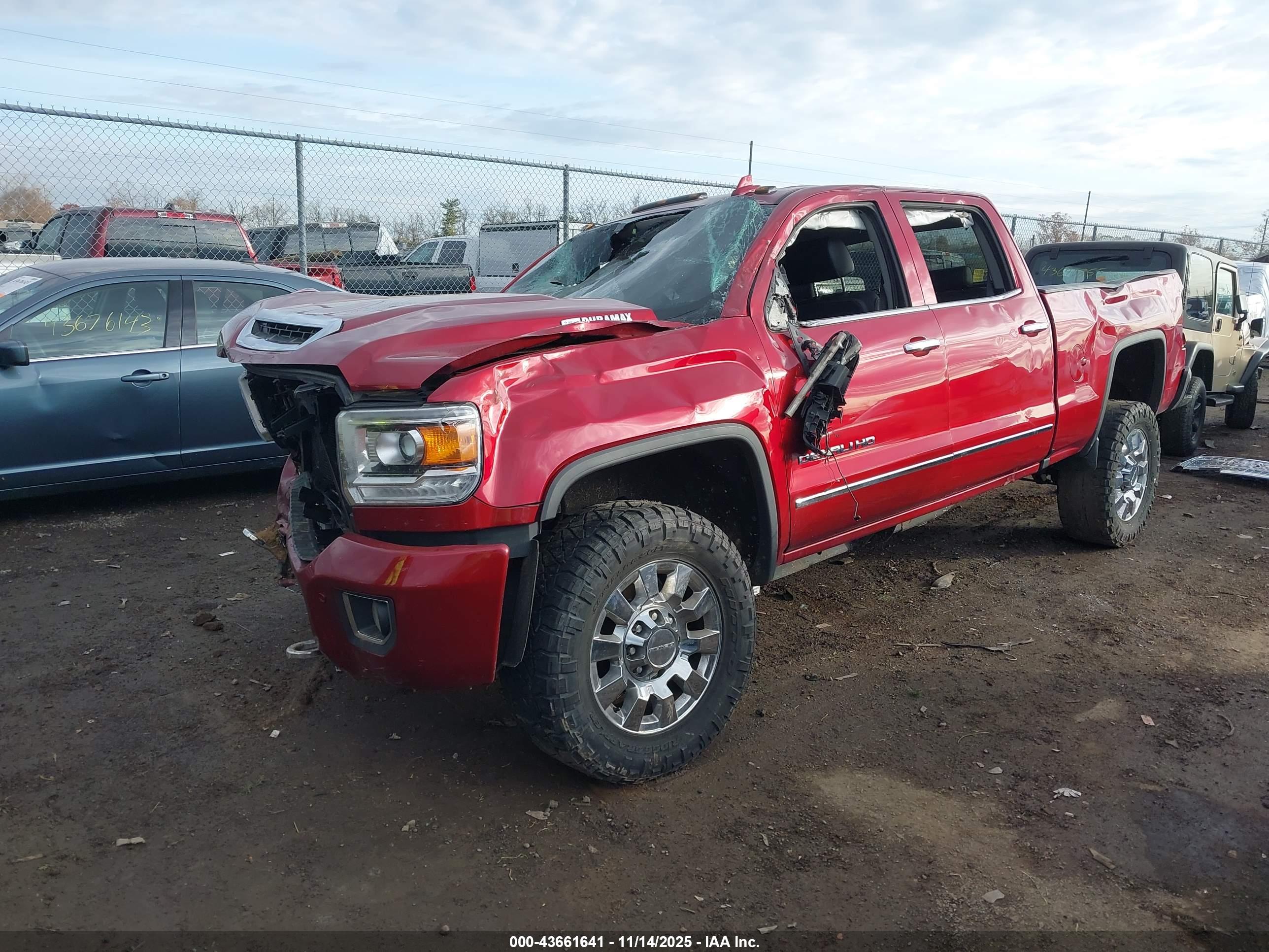 GMC SIERRA image 2