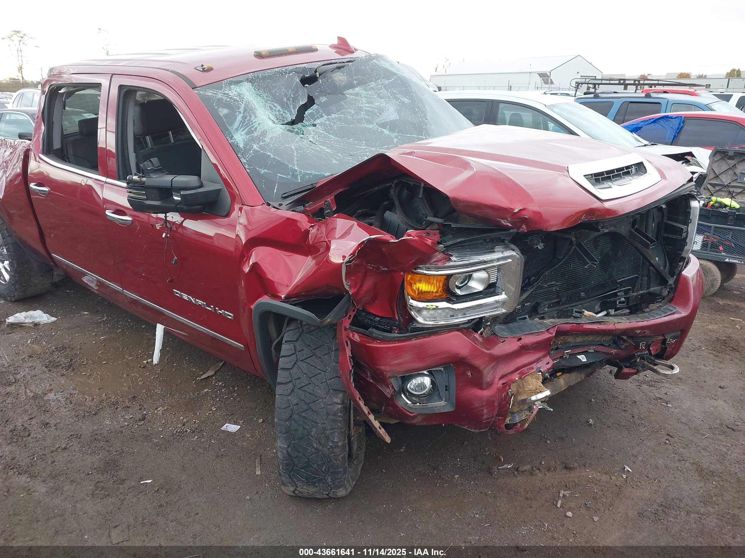 GMC SIERRA image 6