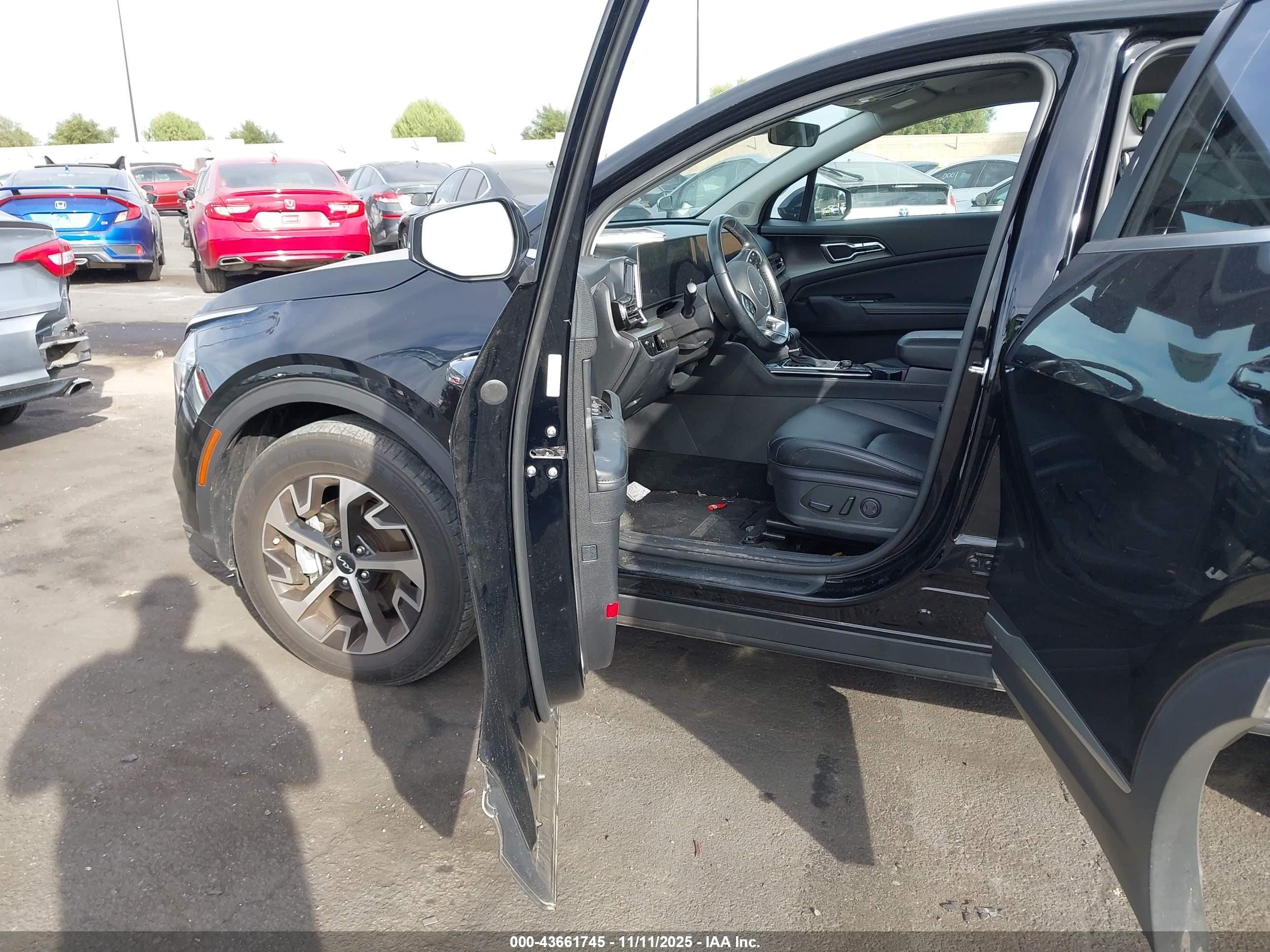 KIA SPORTAGE image 5