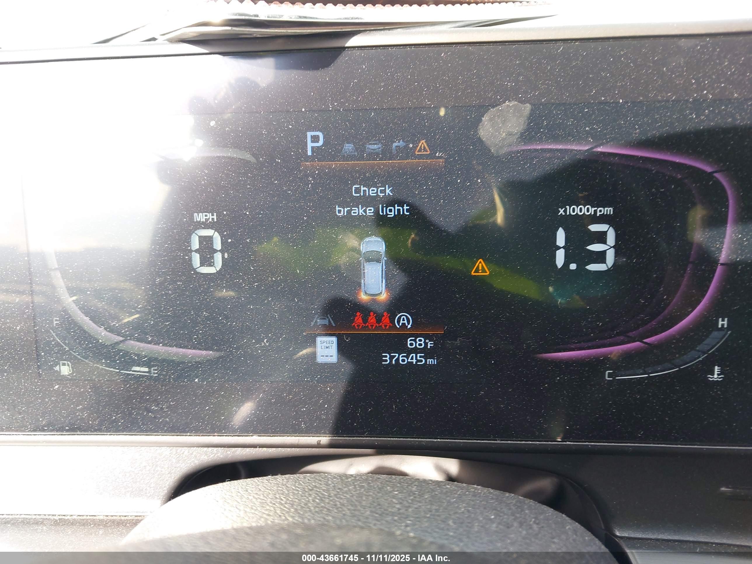 KIA SPORTAGE image 7