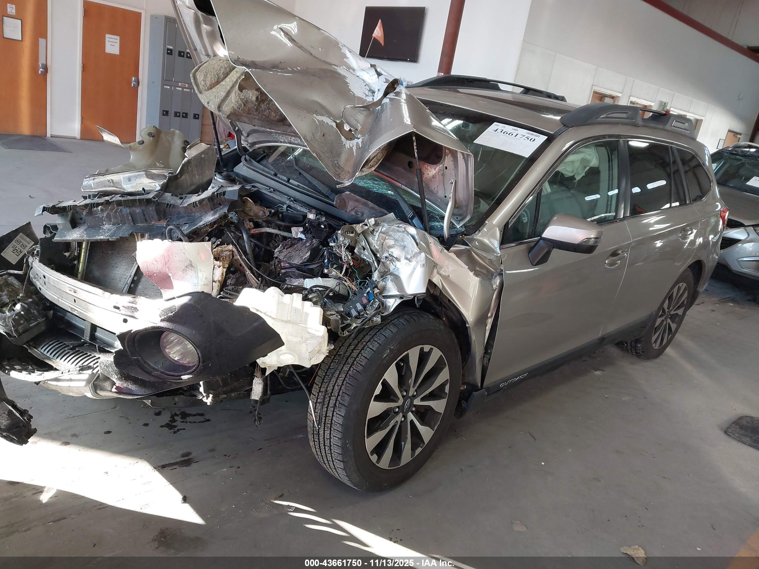 SUBARU OUTBACK image 2
