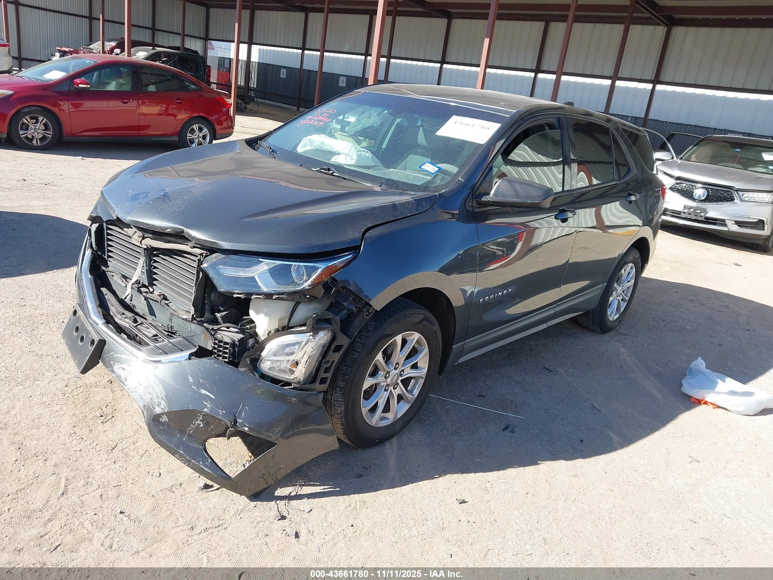 CHEVROLET EQUINOX image 2