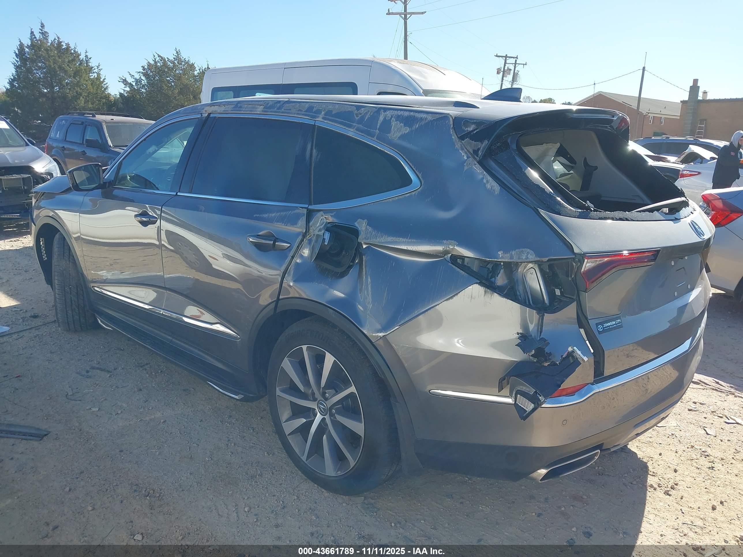 ACURA MDX image 3
