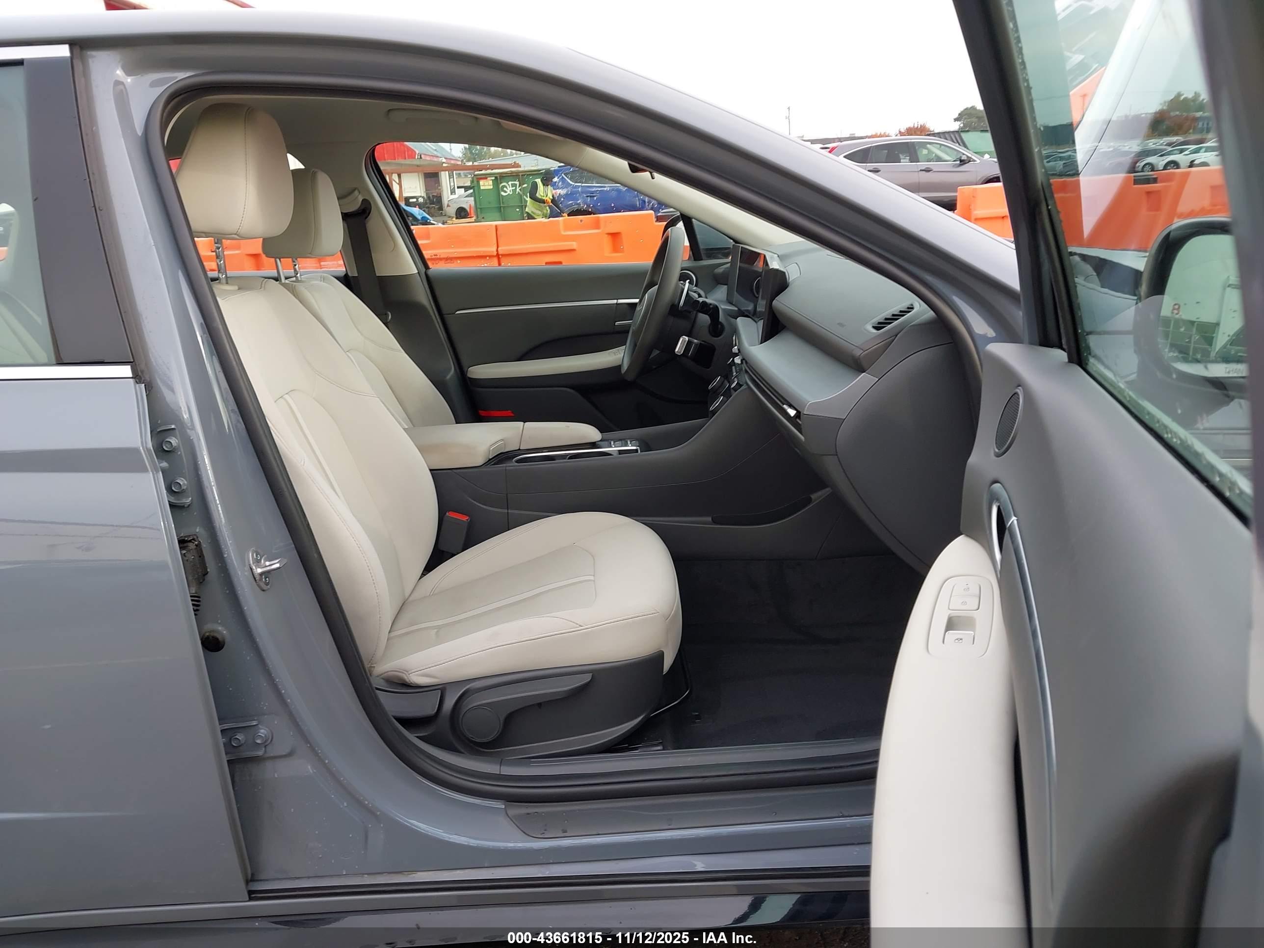 HYUNDAI SONATA image 5