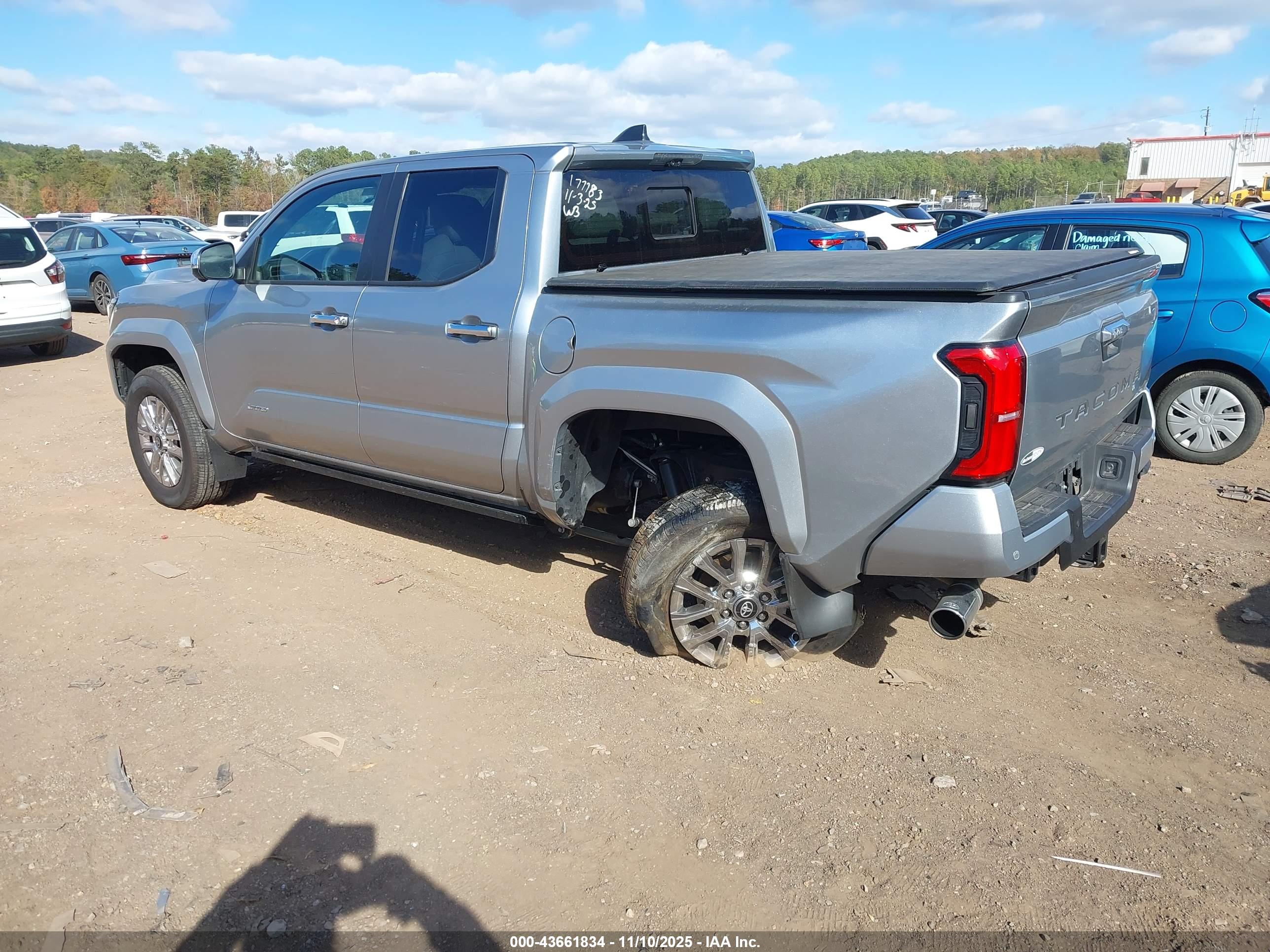 TOYOTA TACOMA image 3