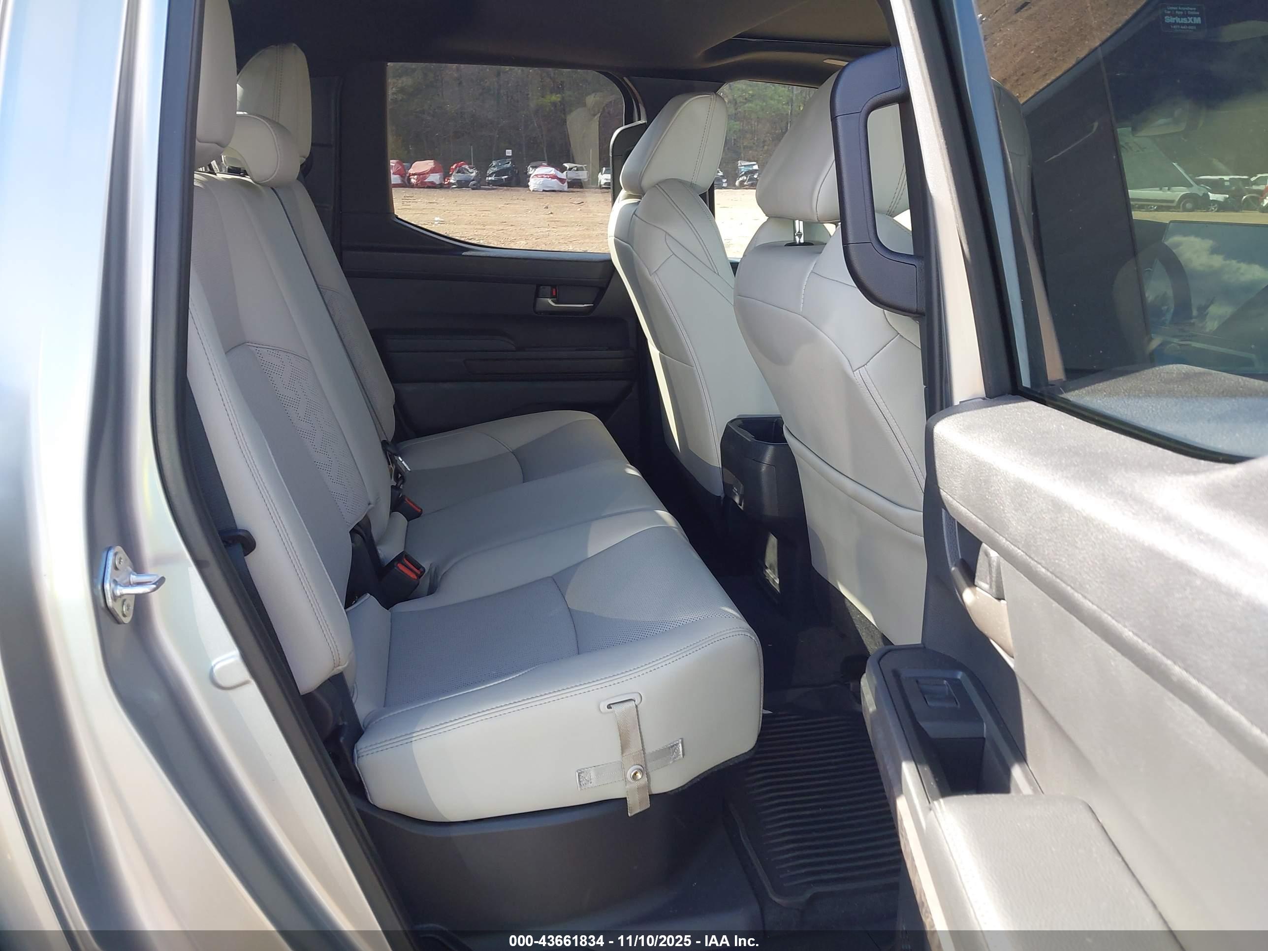 TOYOTA TACOMA image 8