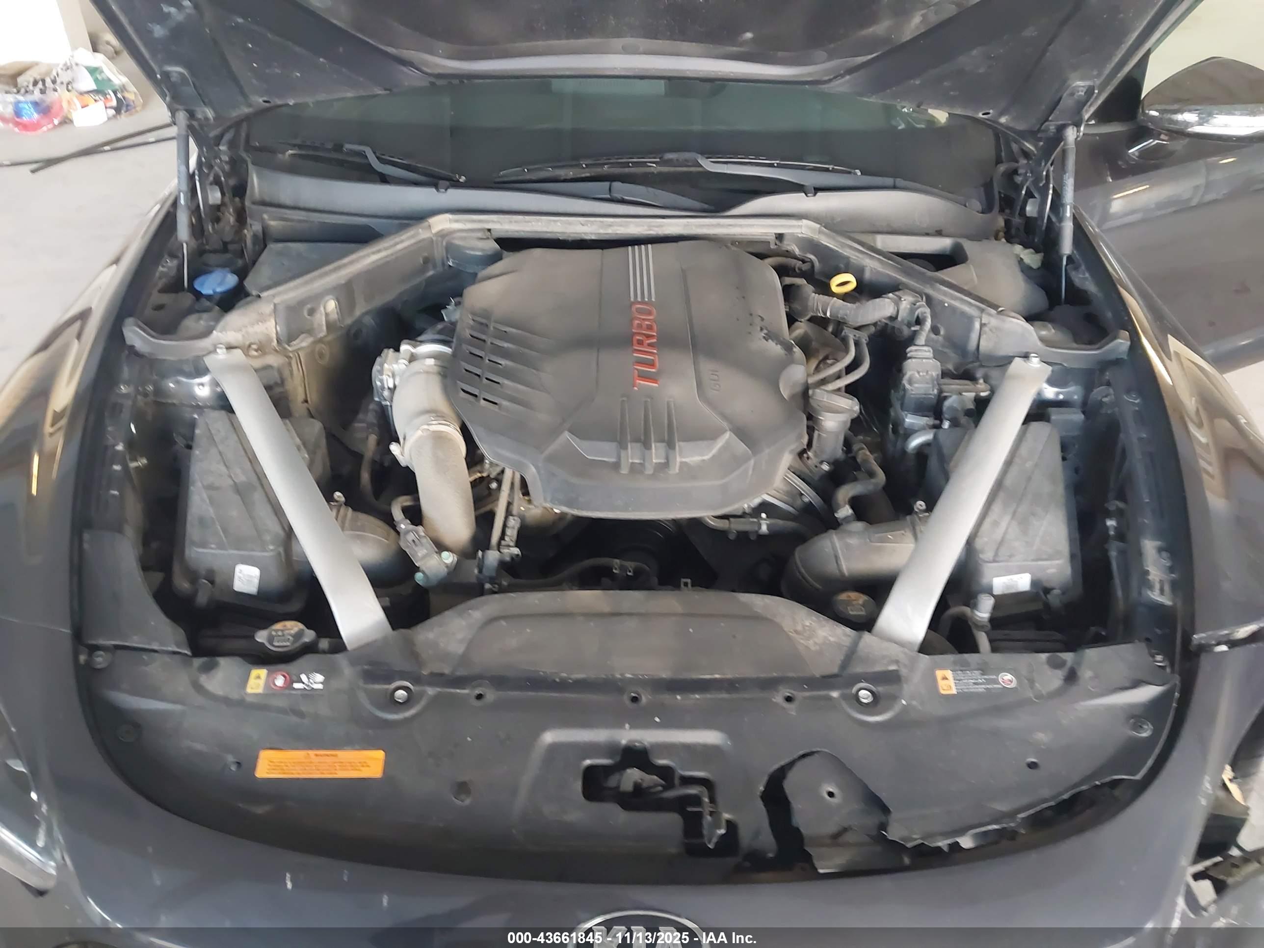KIA STINGER image 10