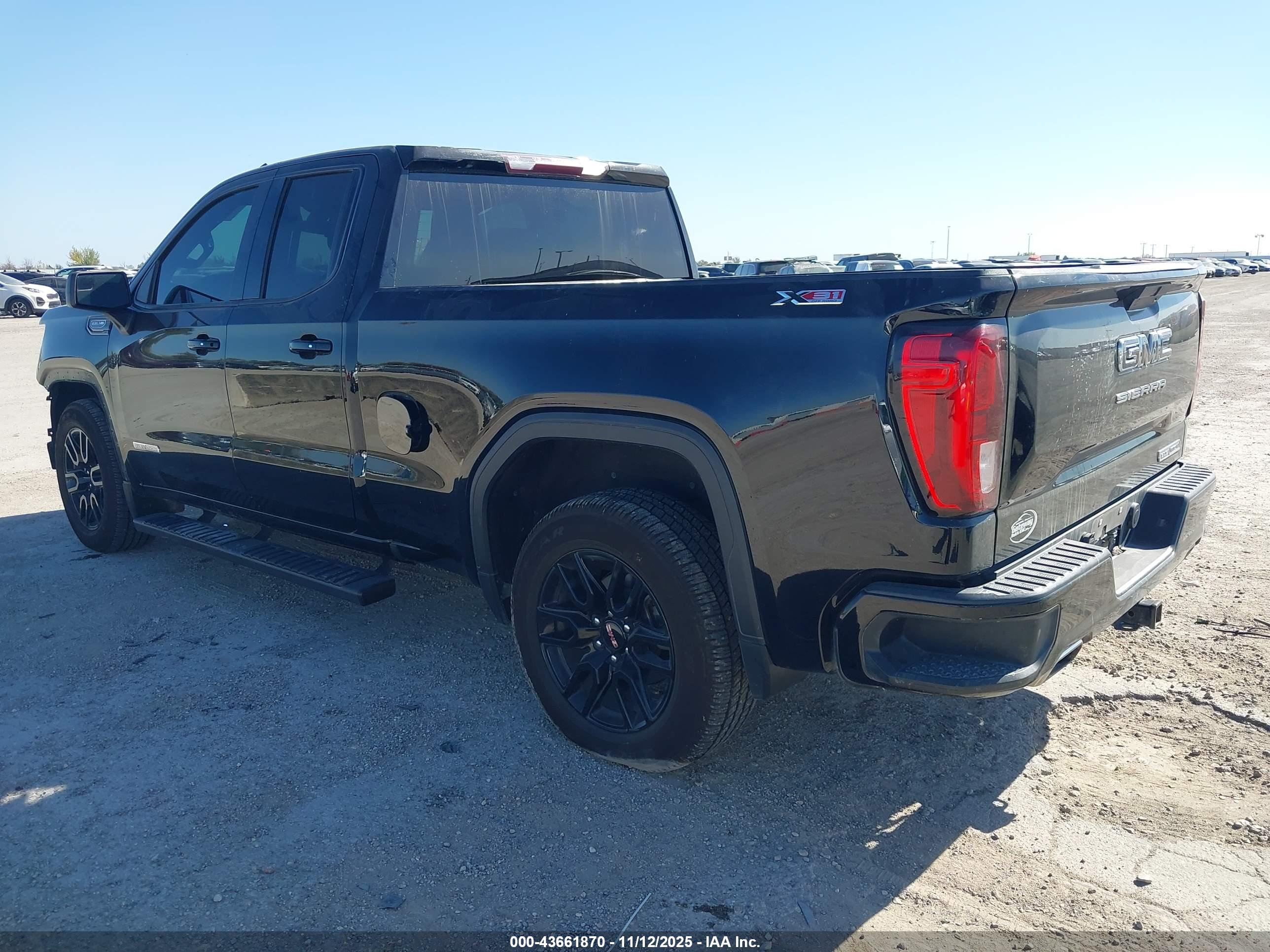GMC SIERRA image 3