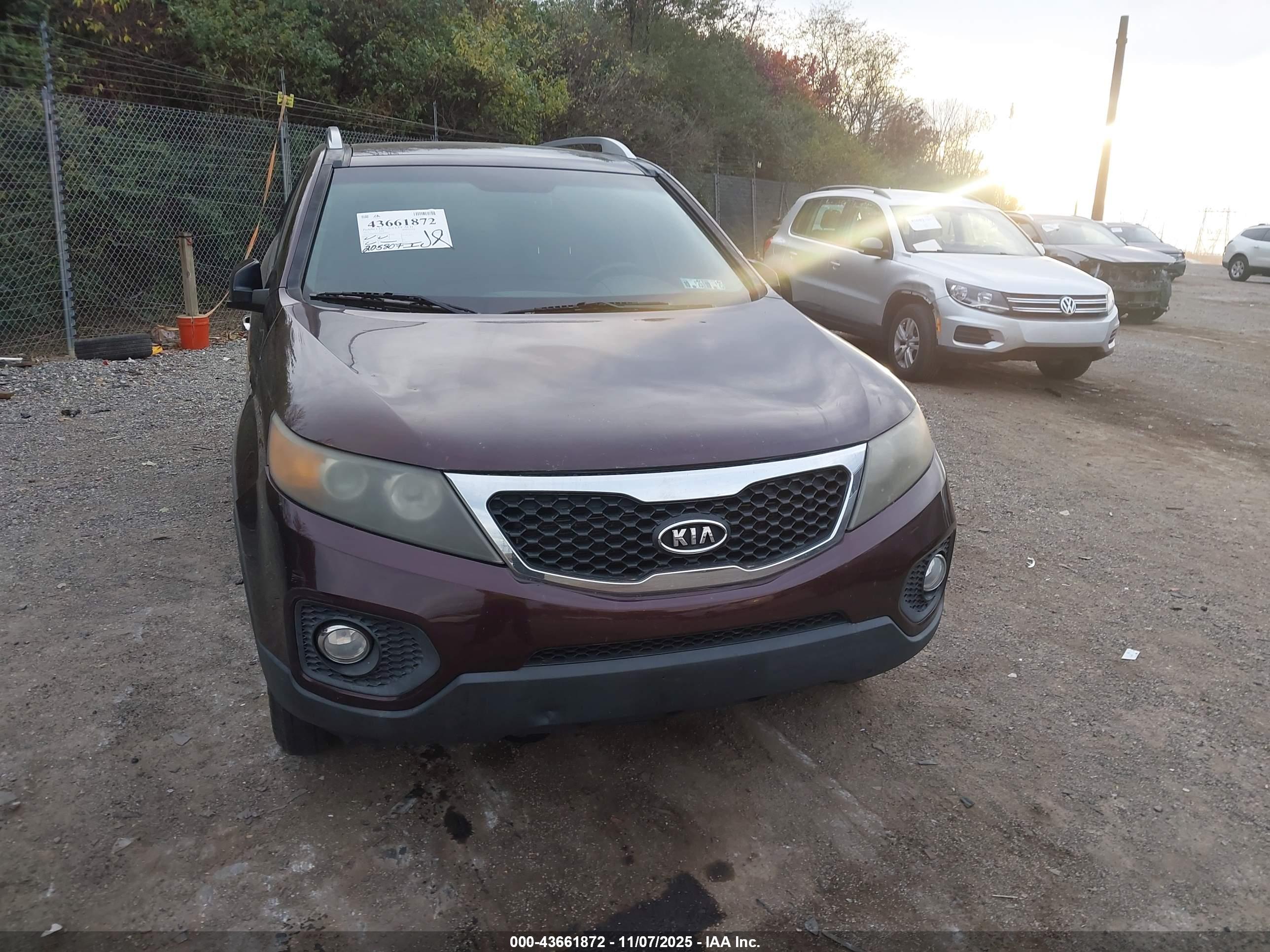 KIA SORENTO image 6