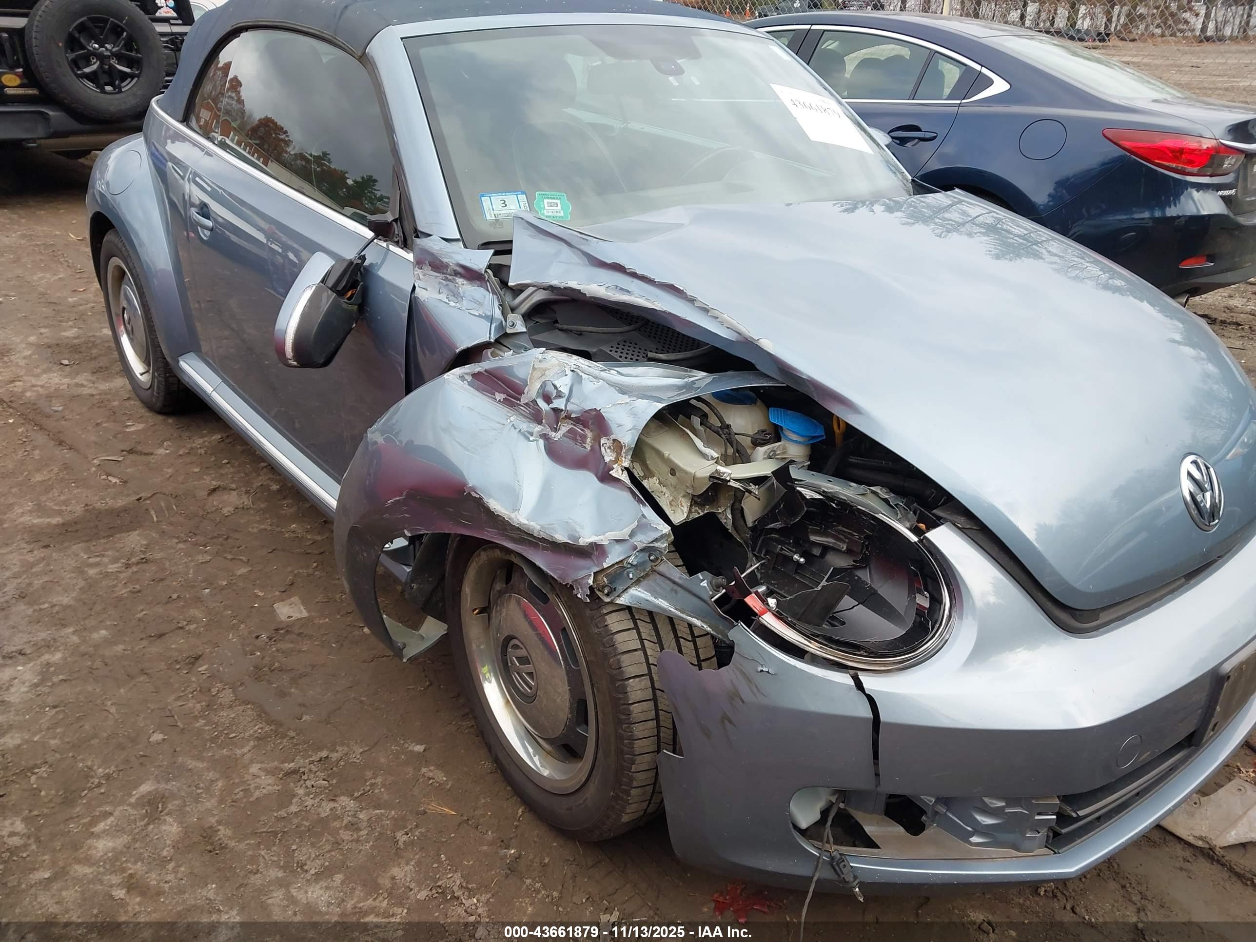 VOLKSWAGEN BEETLE image 6