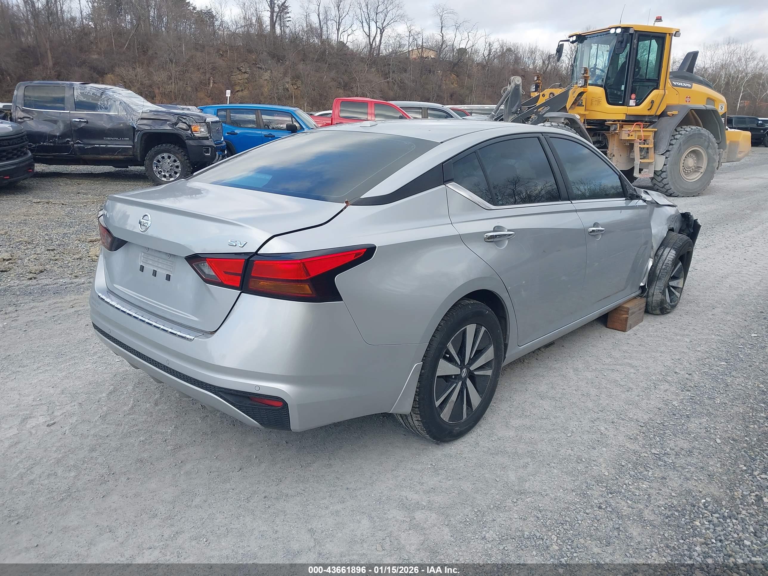 NISSAN ALTIMA image 4